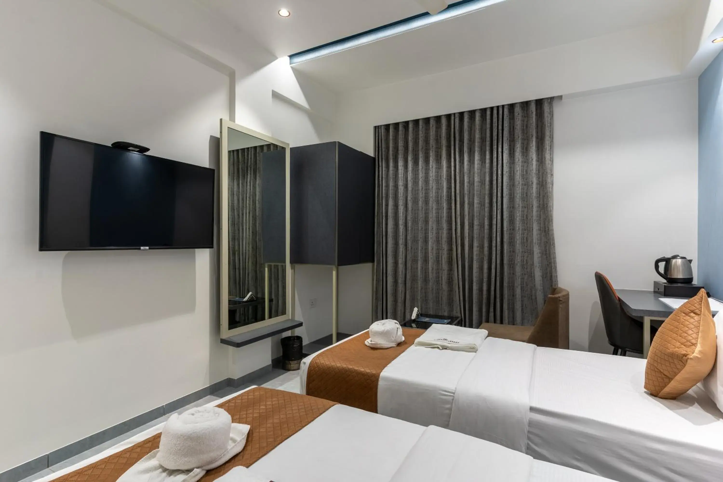 Bed in Hotel Summit Bed in Hotel Summit