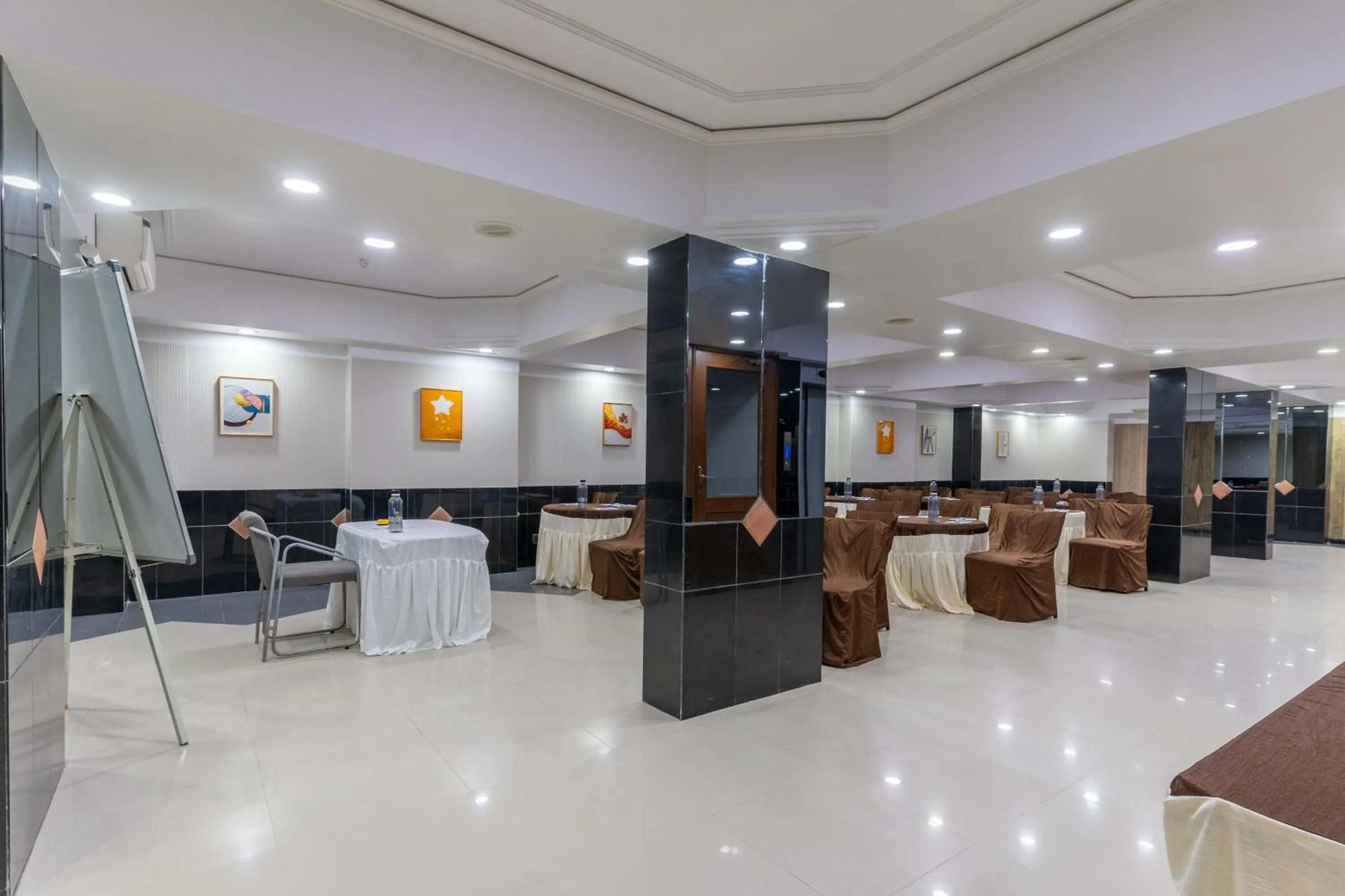 Banquet/Function facilities in Hotel Summit