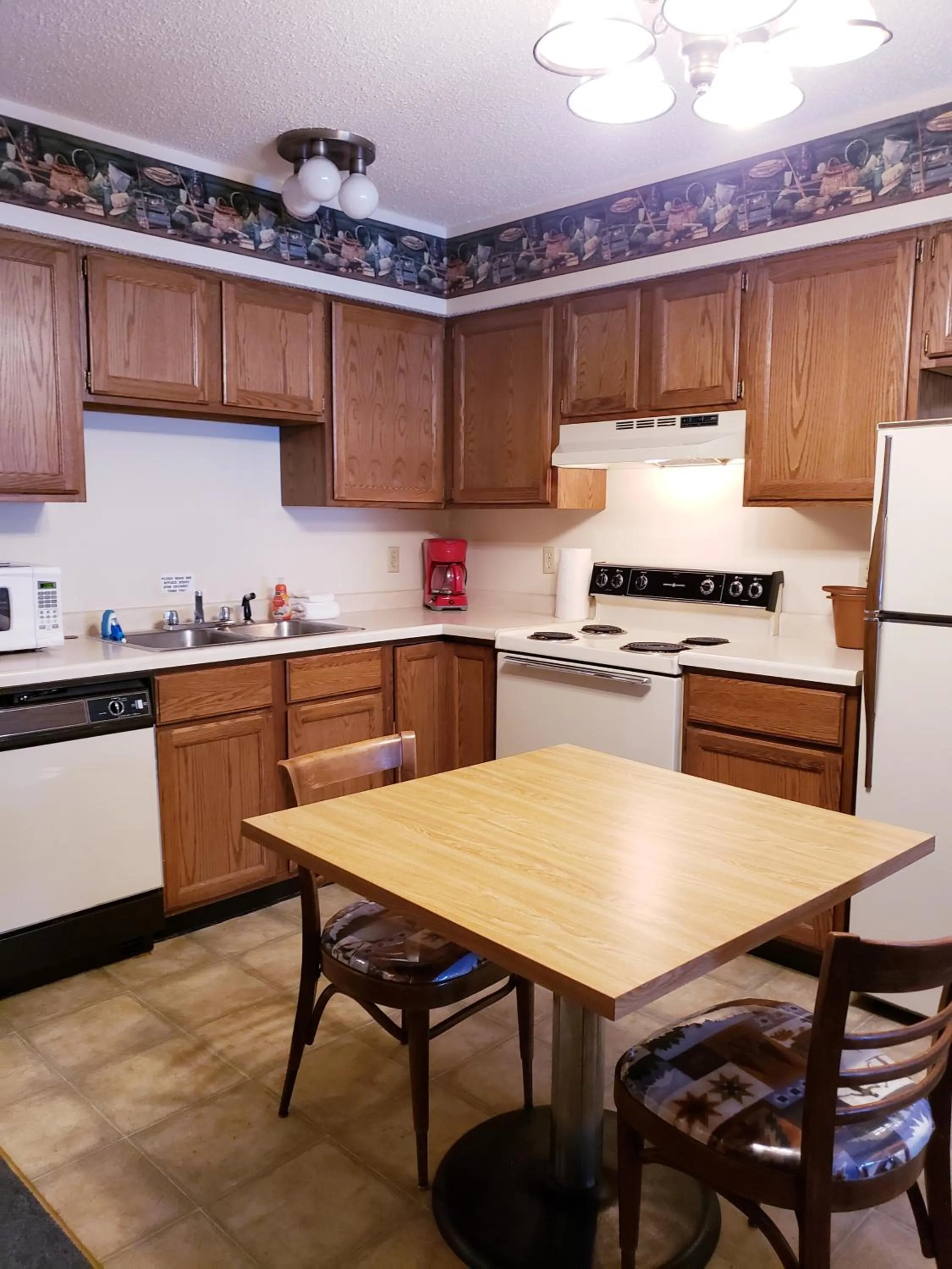 Kitchen or kitchenette in North Ironwood Acres - Black River Lodge