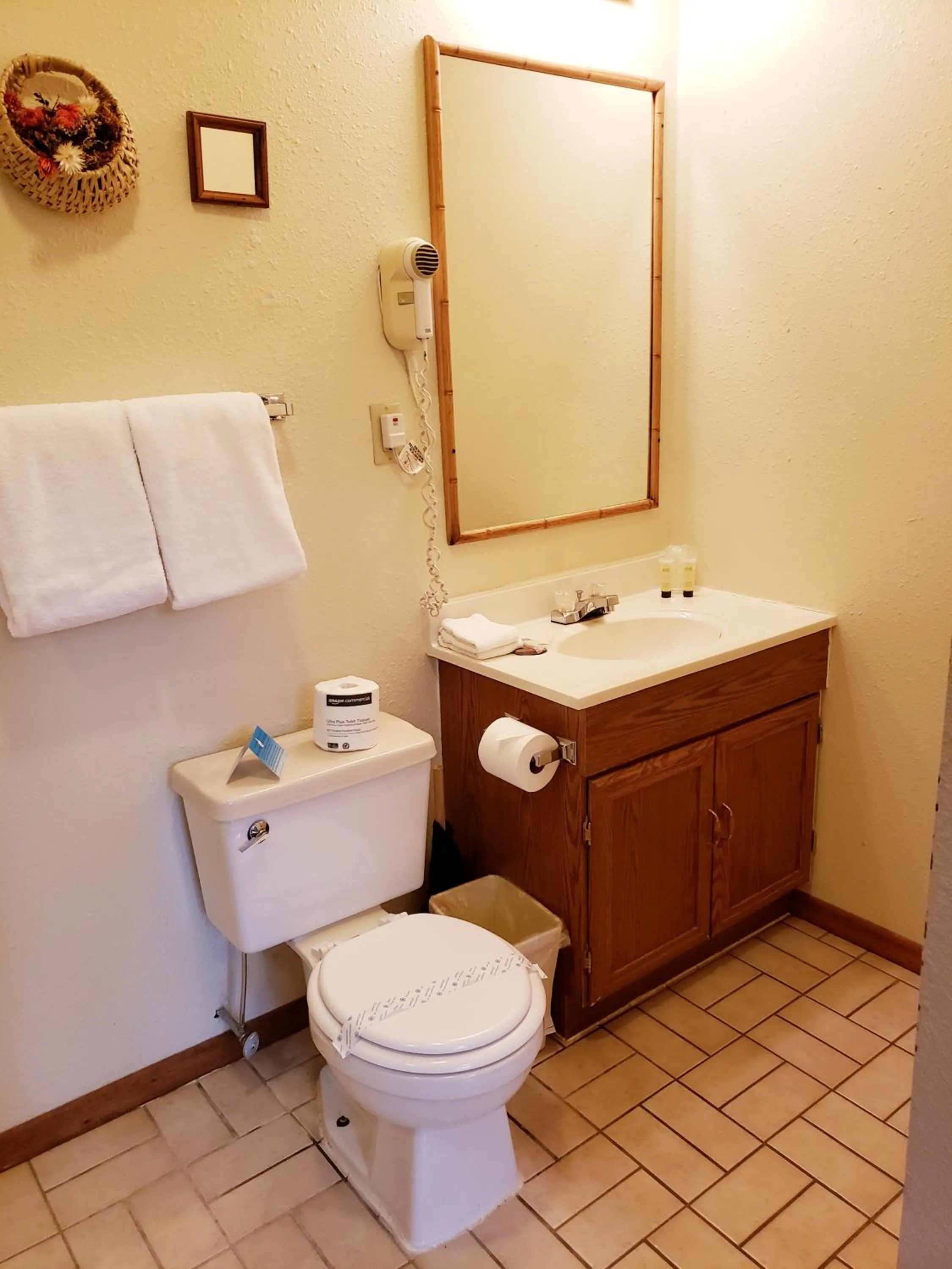Bathroom in North Ironwood Acres - Black River Lodge