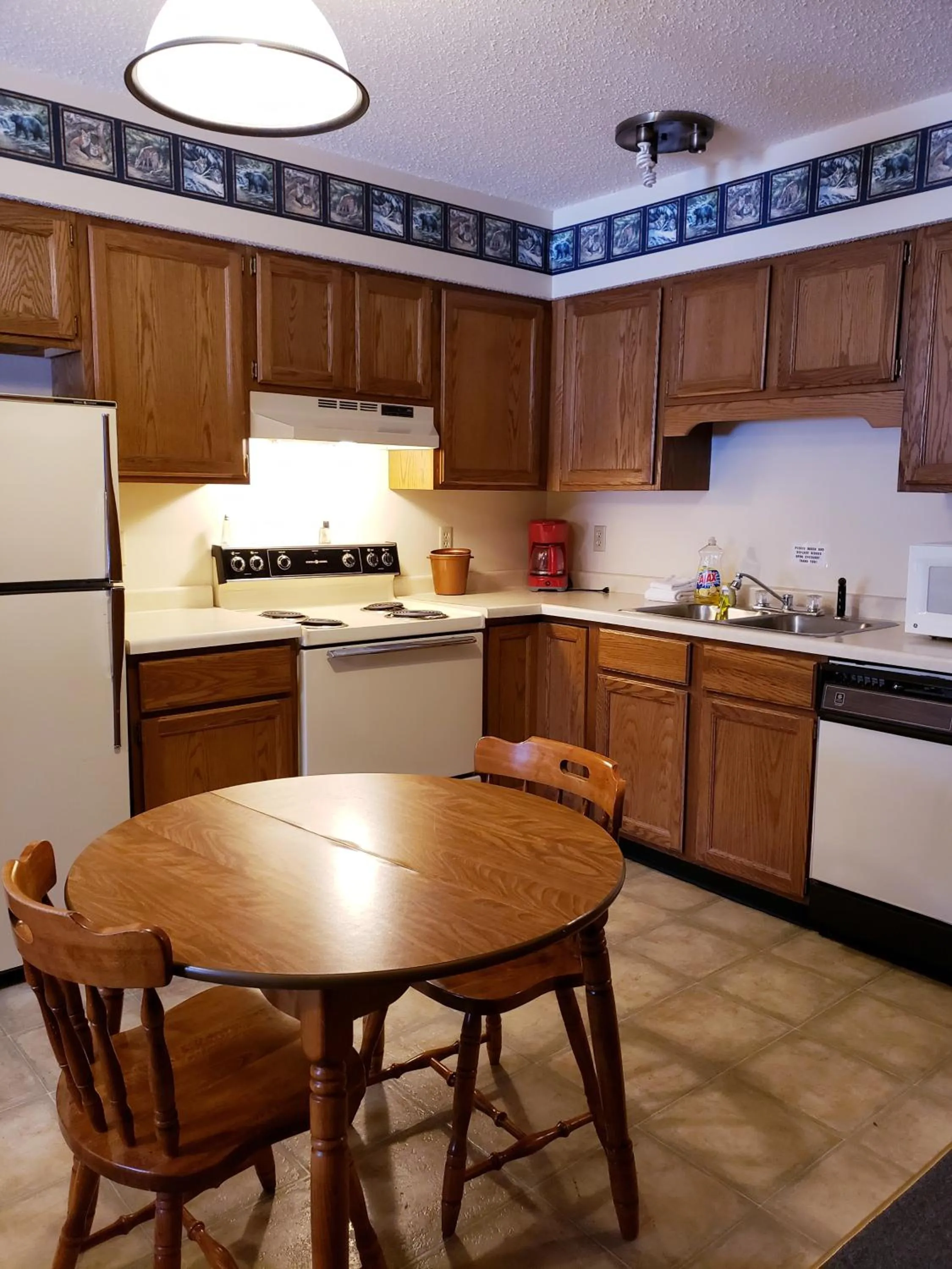 Kitchen or kitchenette in North Ironwood Acres - Black River Lodge