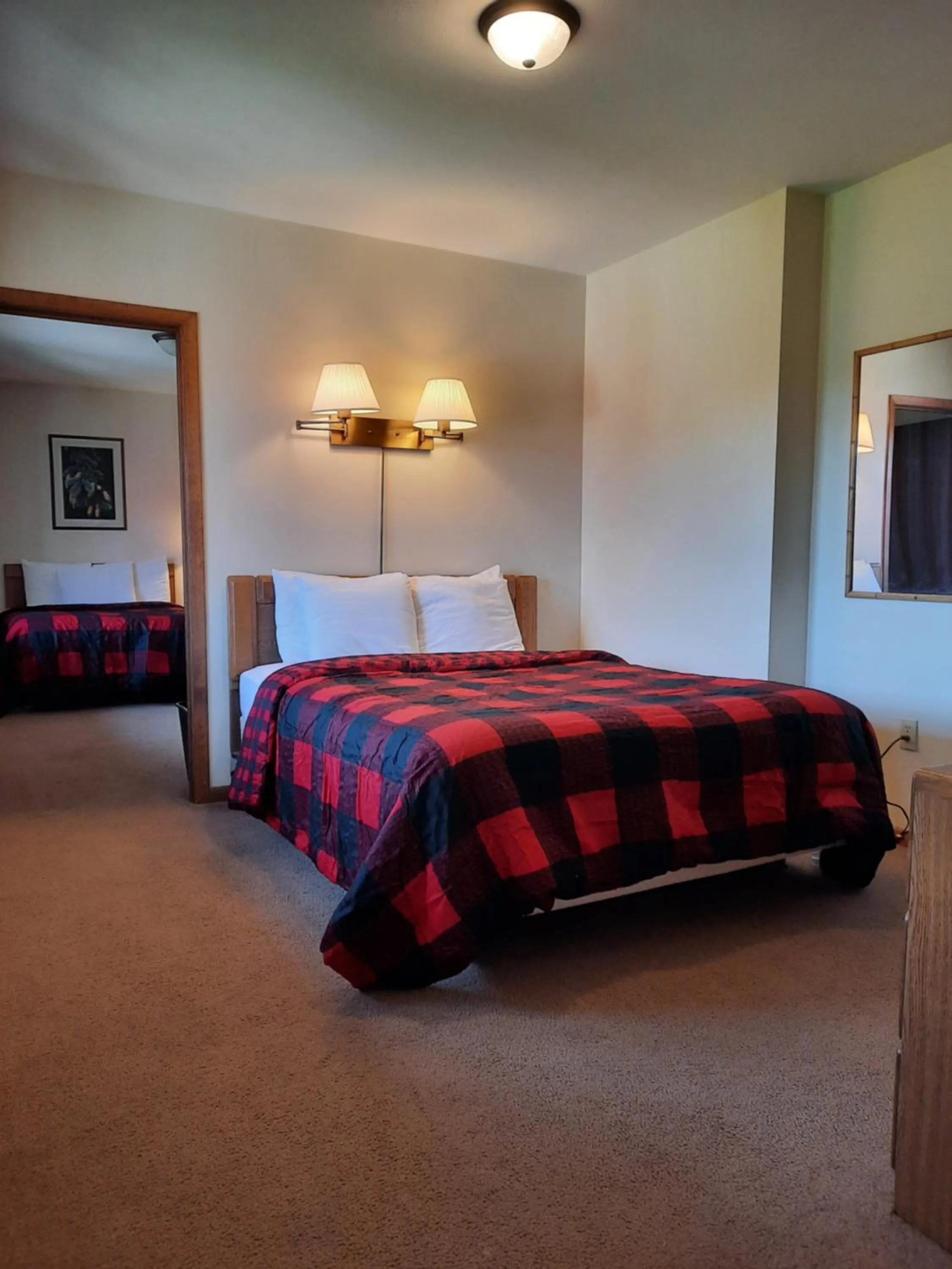 Bed in North Ironwood Acres - Black River Lodge