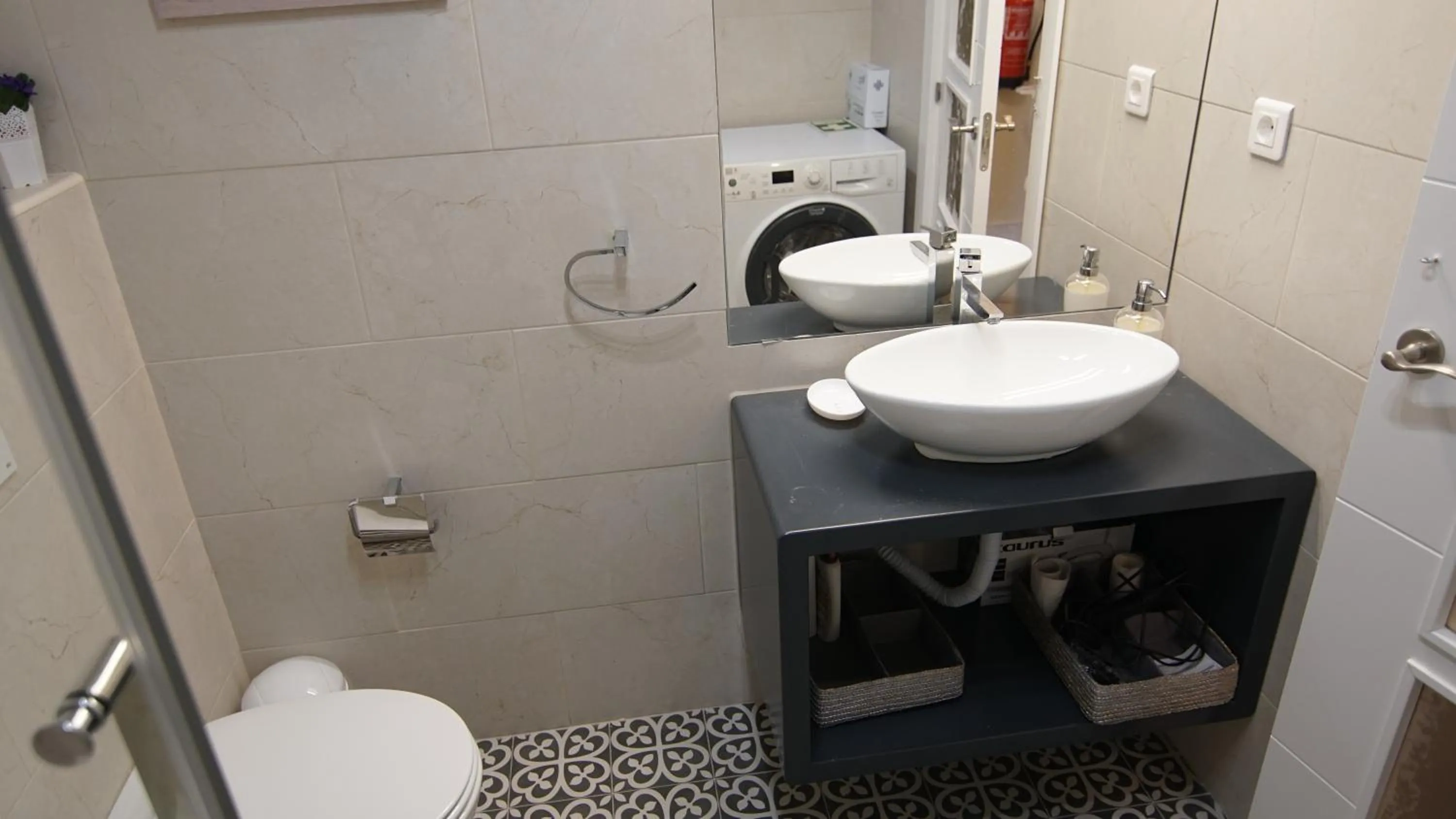 Avenida Cozy Apartment