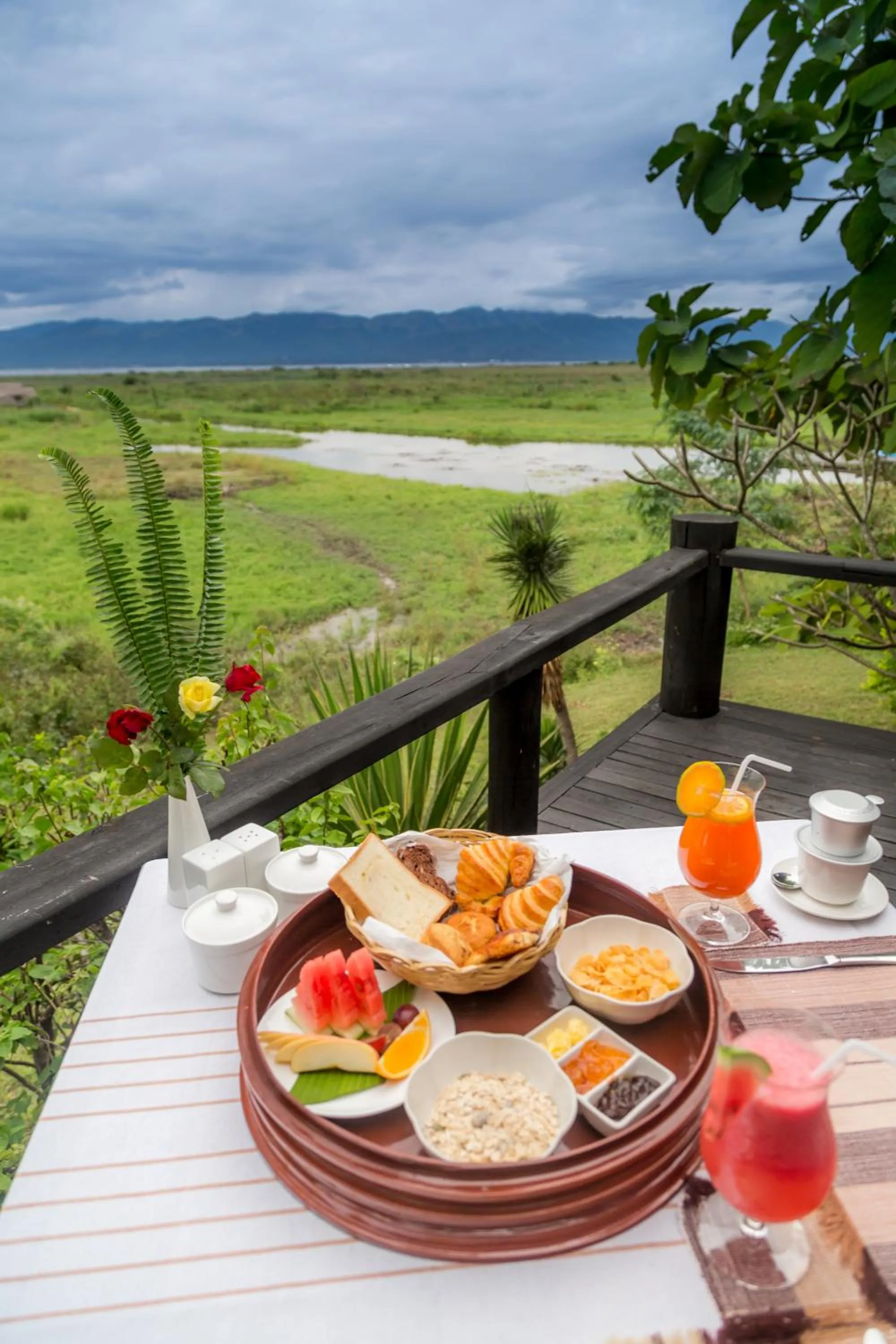 Breakfast in Villa Inle Boutique Resort
