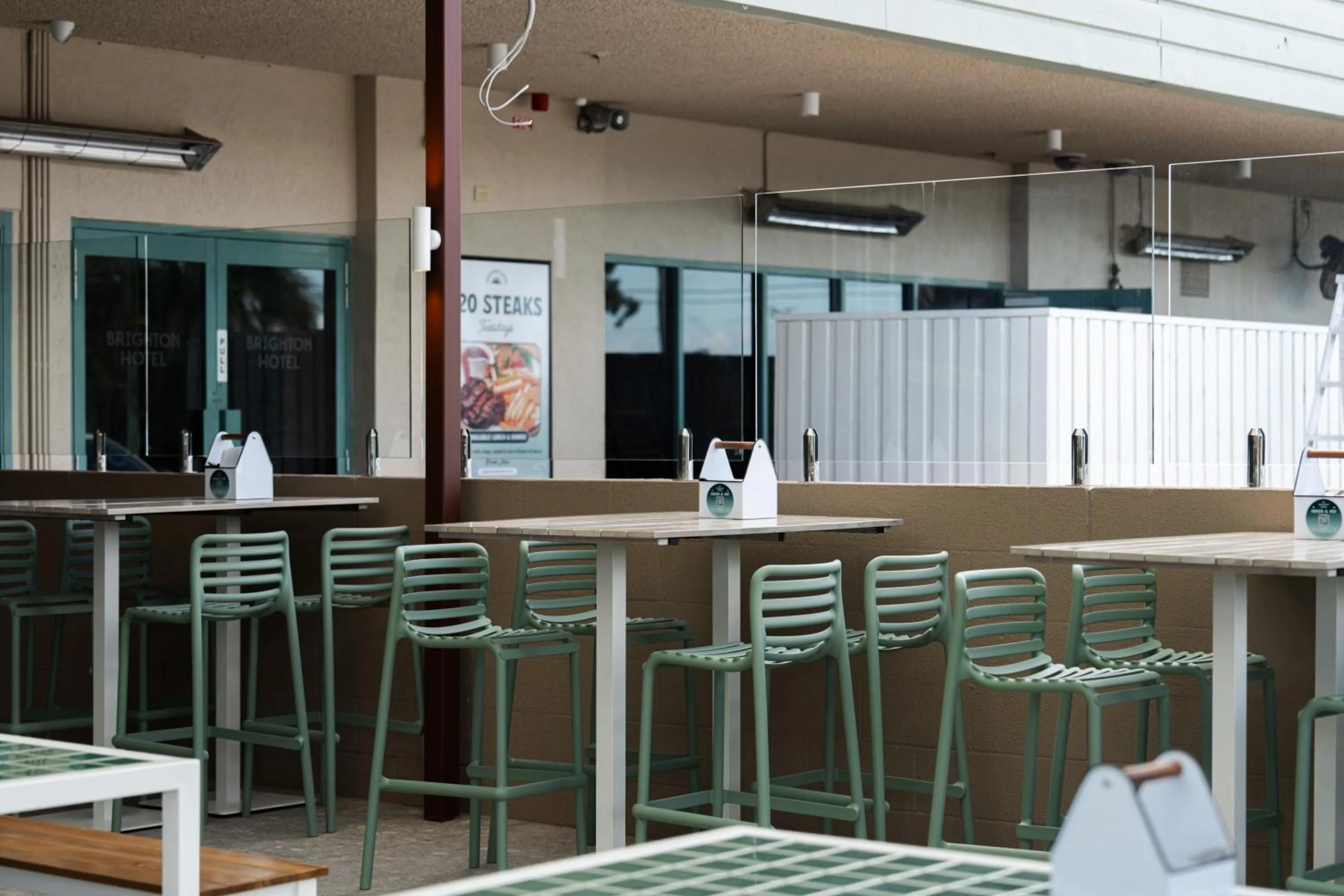 Restaurant/places to eat in Brighton Hotel