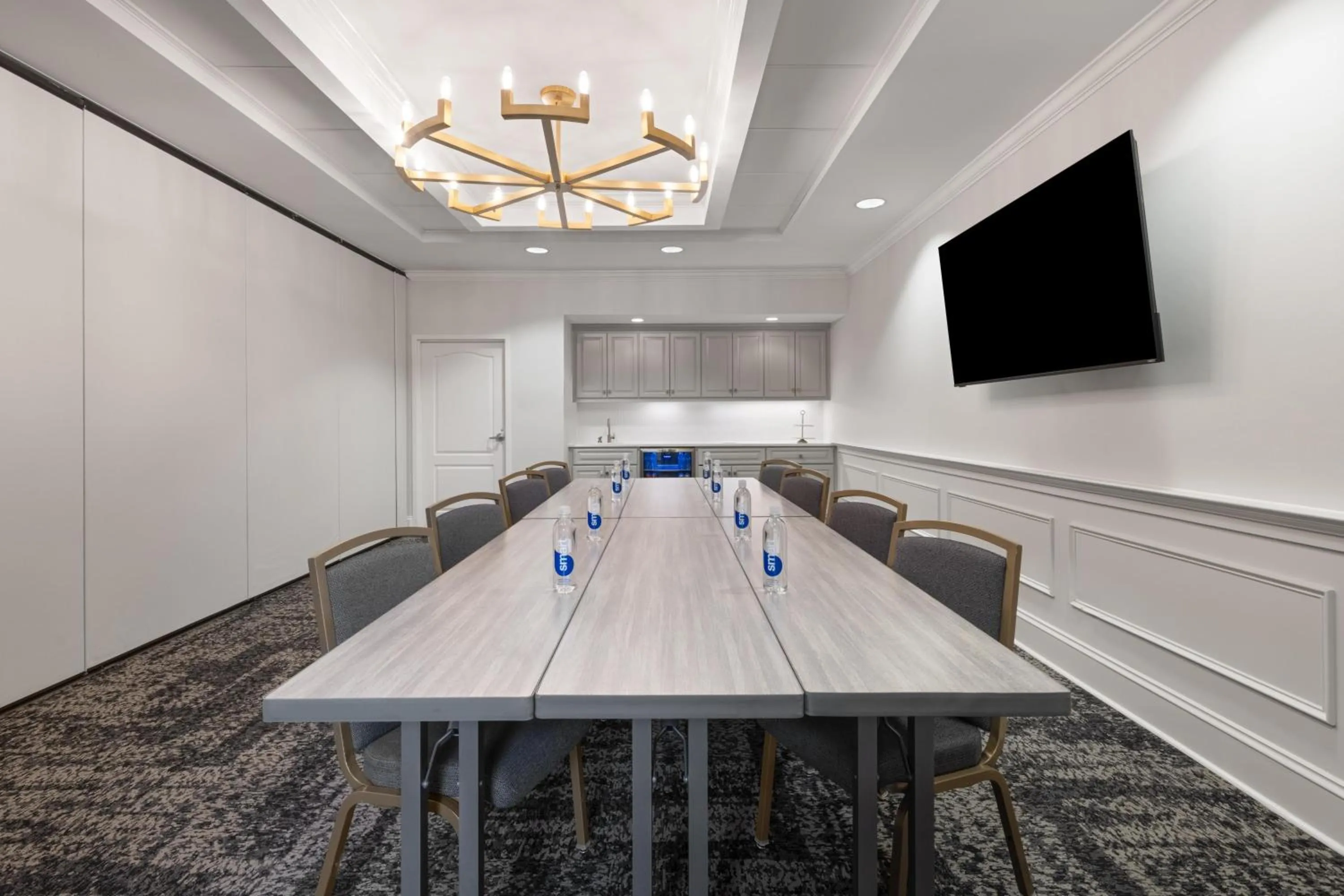 Meeting/conference room in Hampton Inn & Suites South Park at Phillips Place