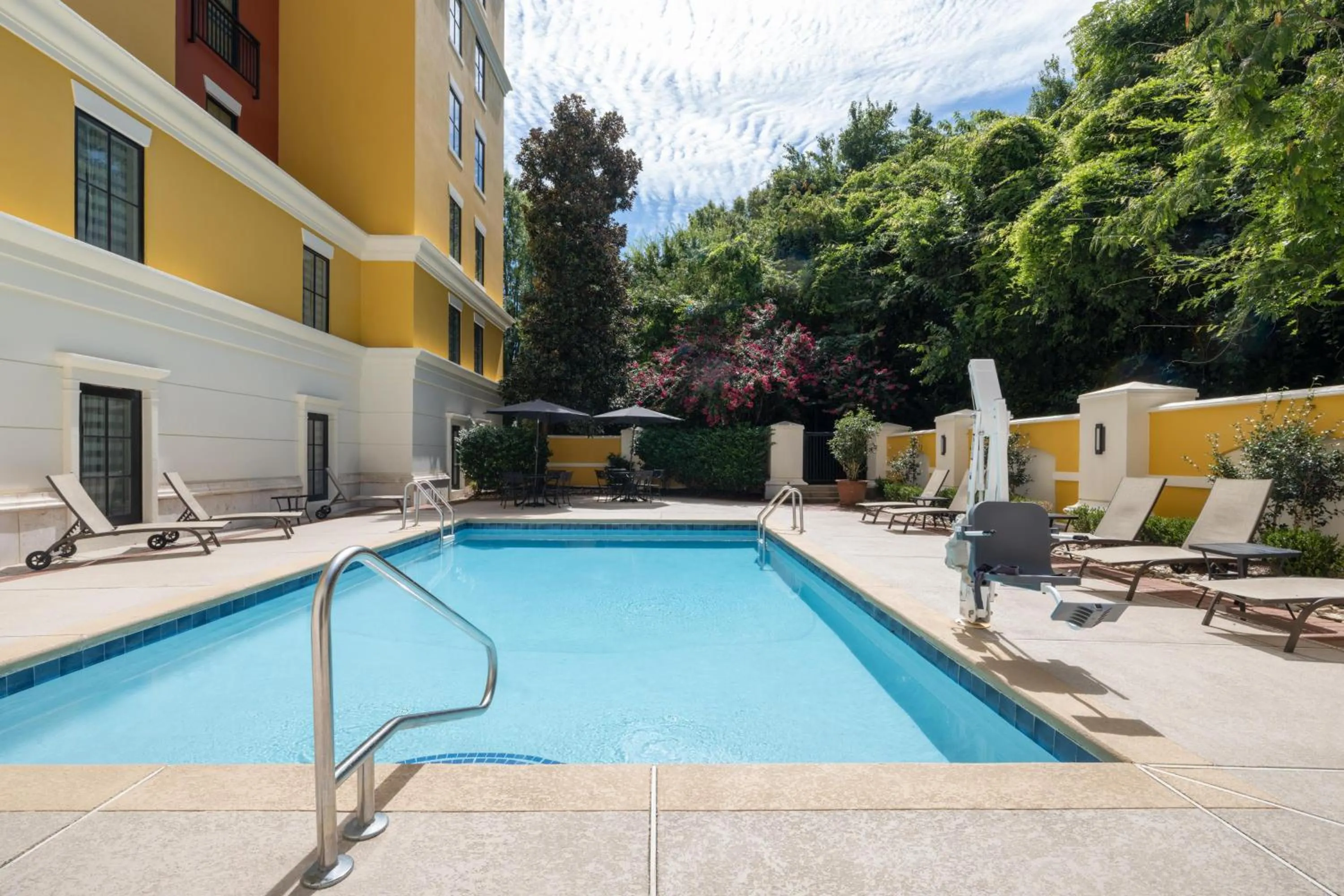 Pool view in Hampton Inn & Suites South Park at Phillips Place