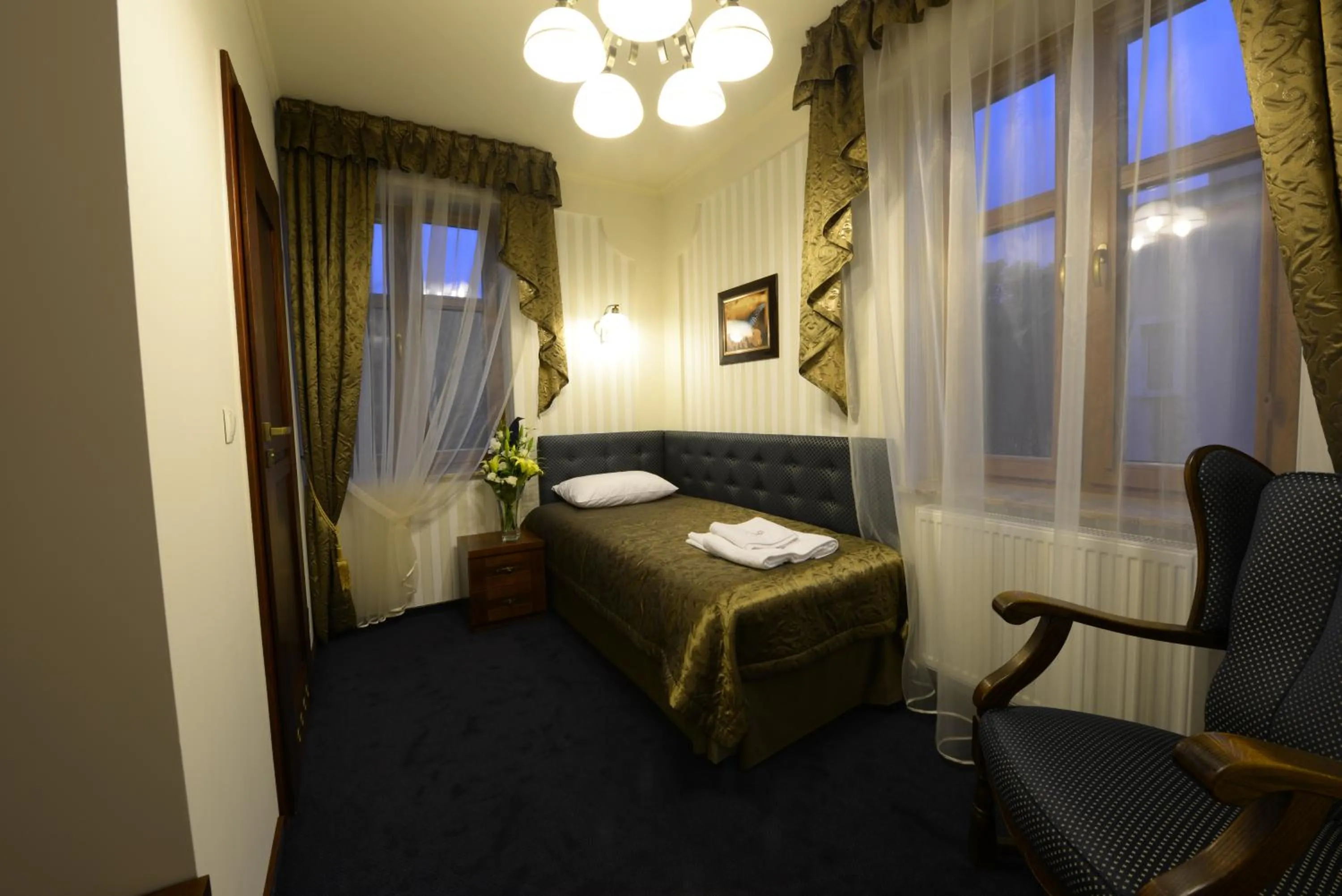 Bedroom, Bed in Hotel Fryderyk