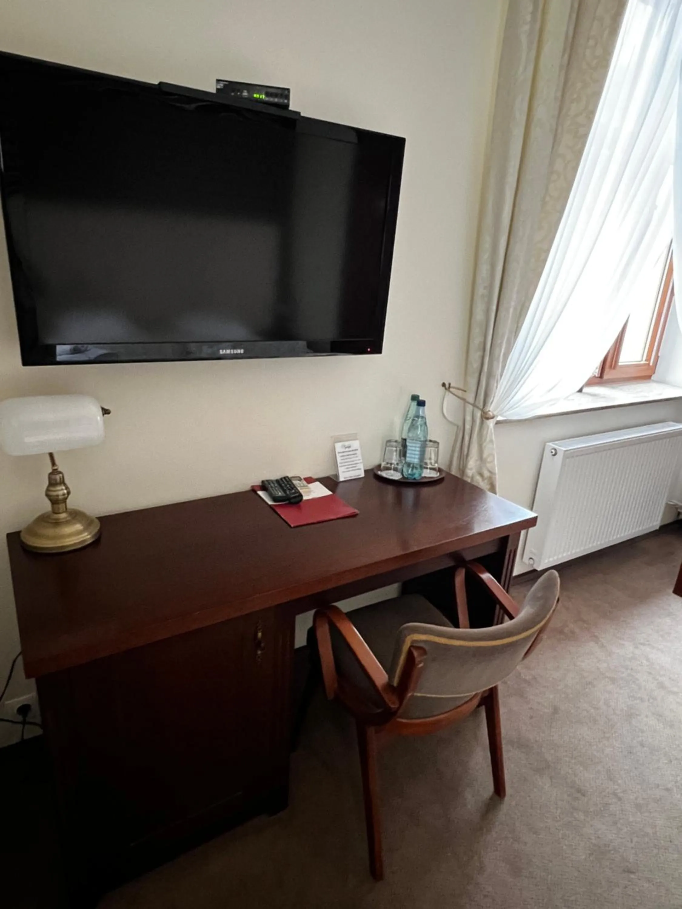 TV and multimedia in Hotel Fryderyk