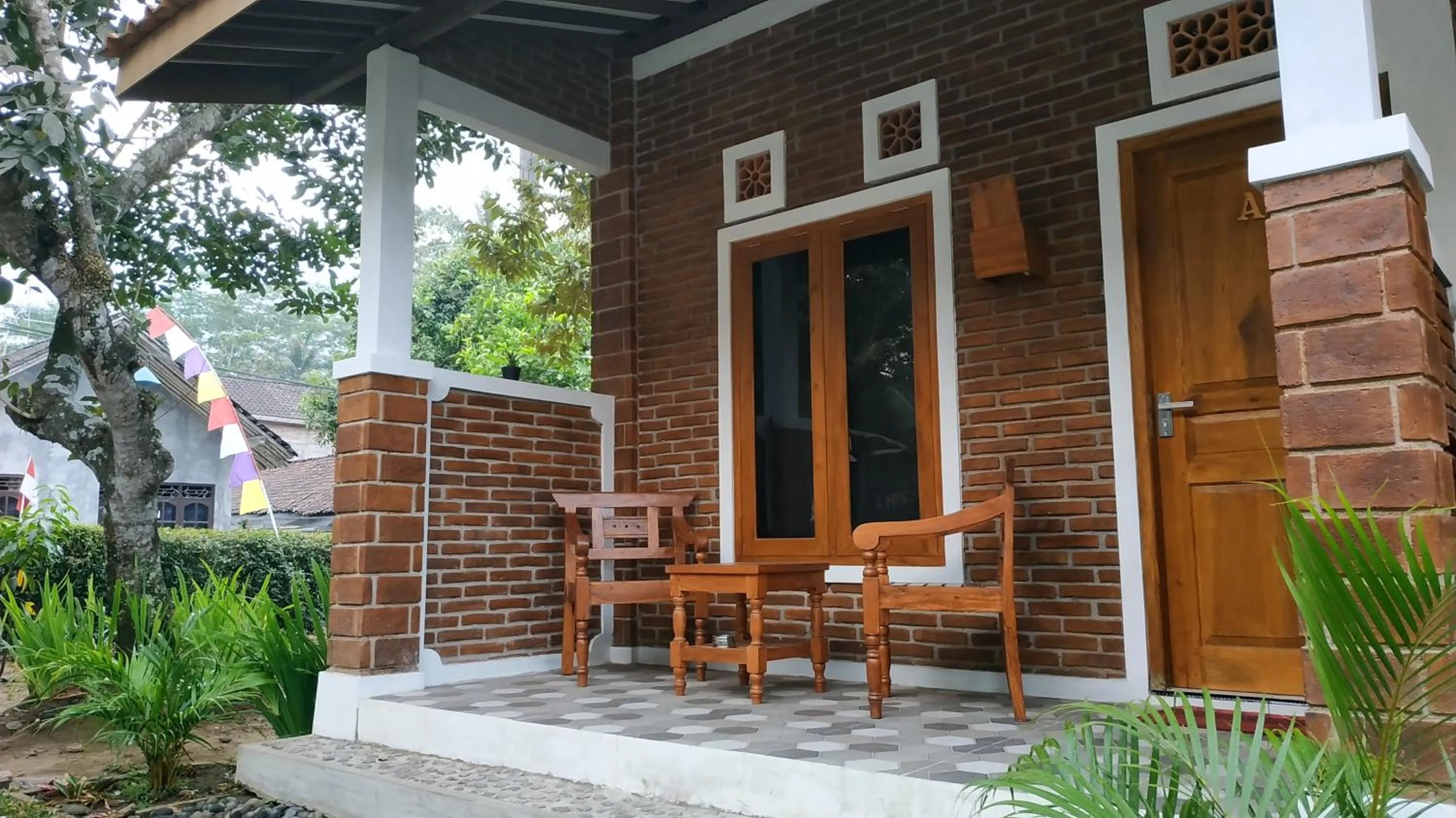 Balcony/Terrace in Genthong Homestay