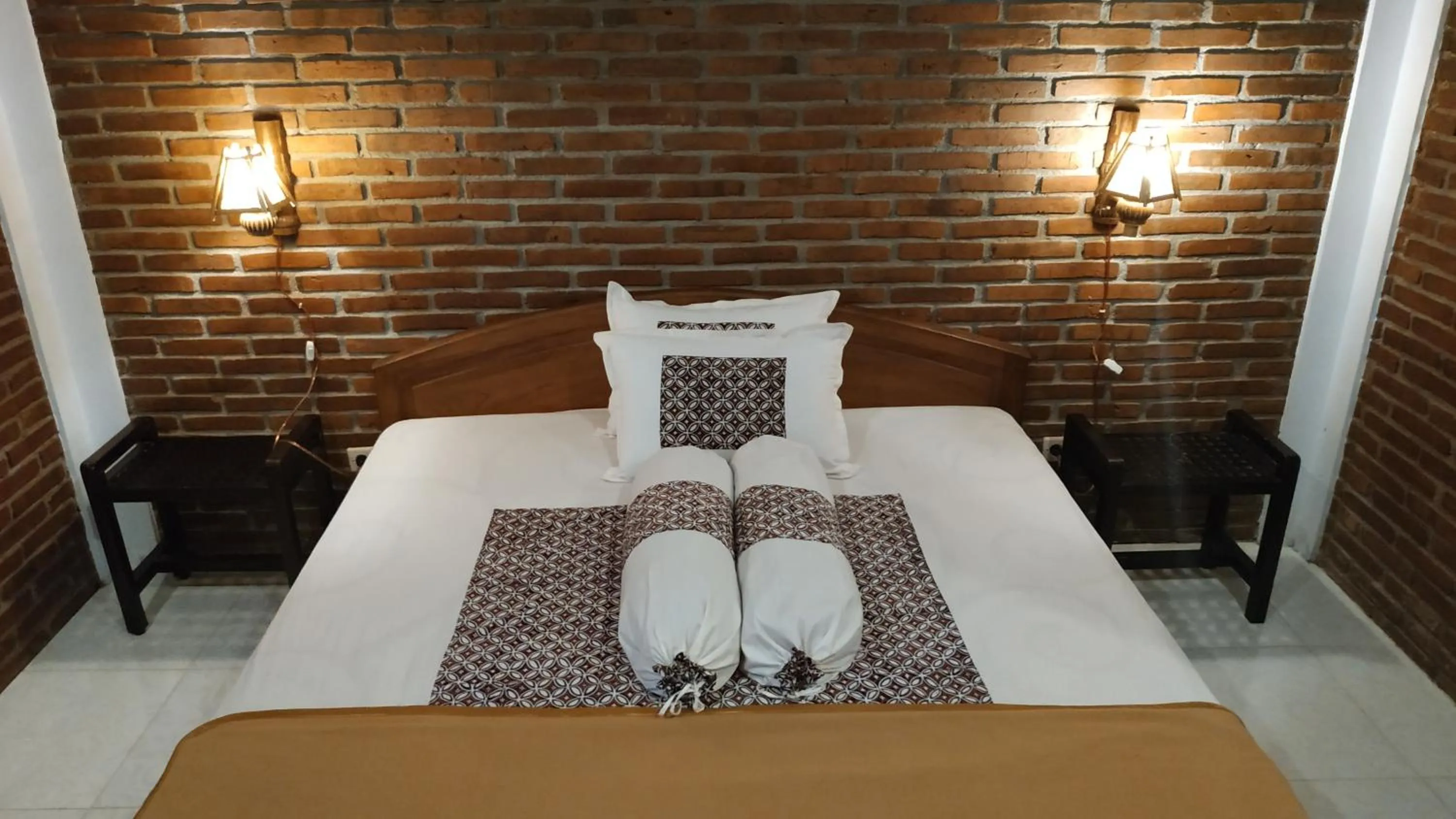 Bed in Genthong Homestay