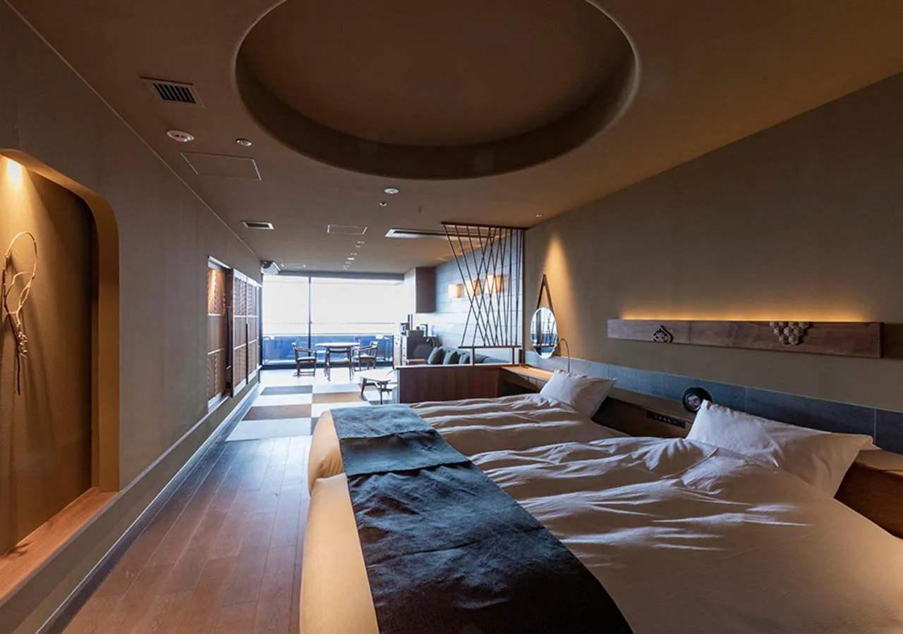 Photo of the whole room, Bed in Lake Shikotsu Tsuruga Bessou AO no ZA