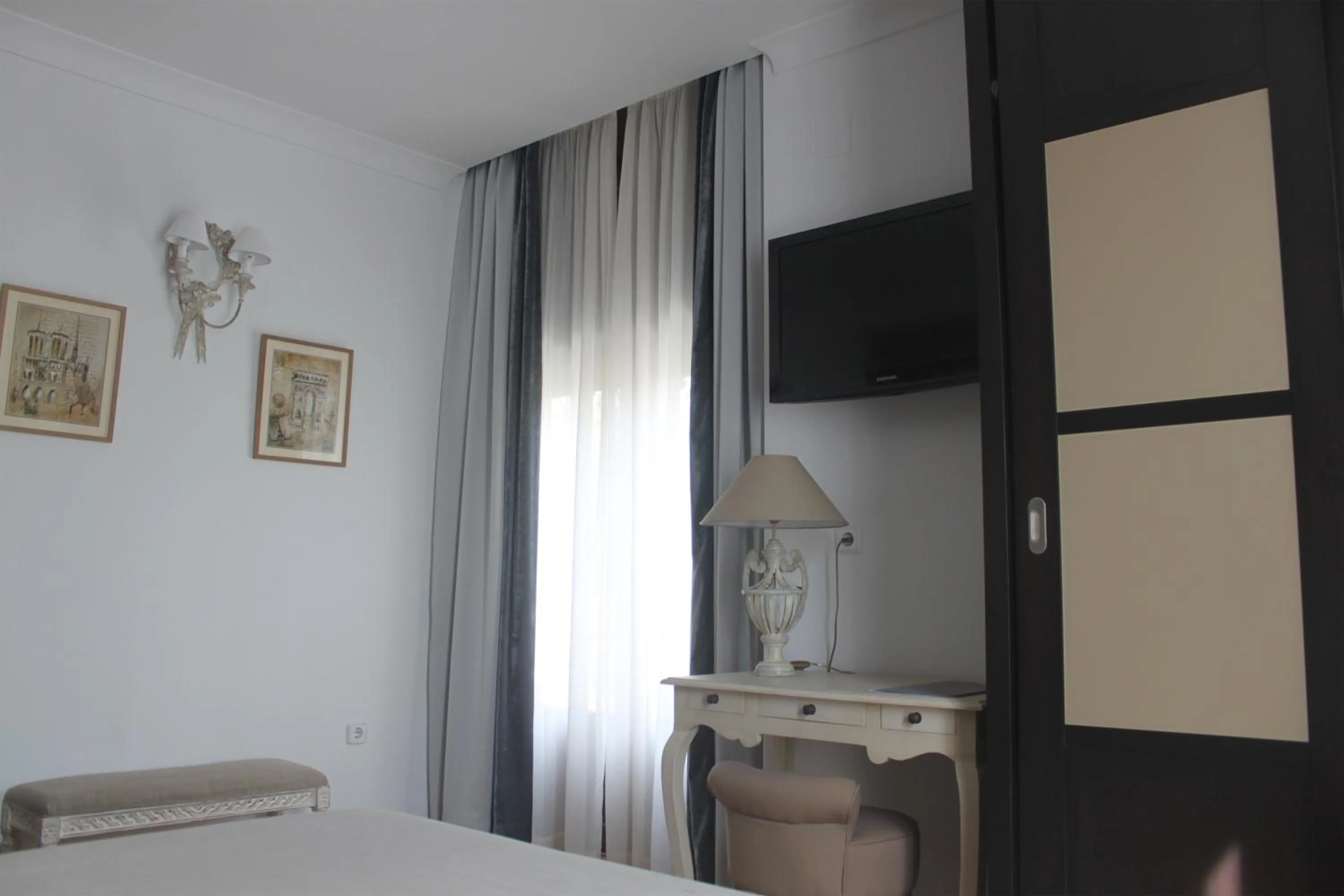 Decorative detail, Bed in Hotel Villa Maria