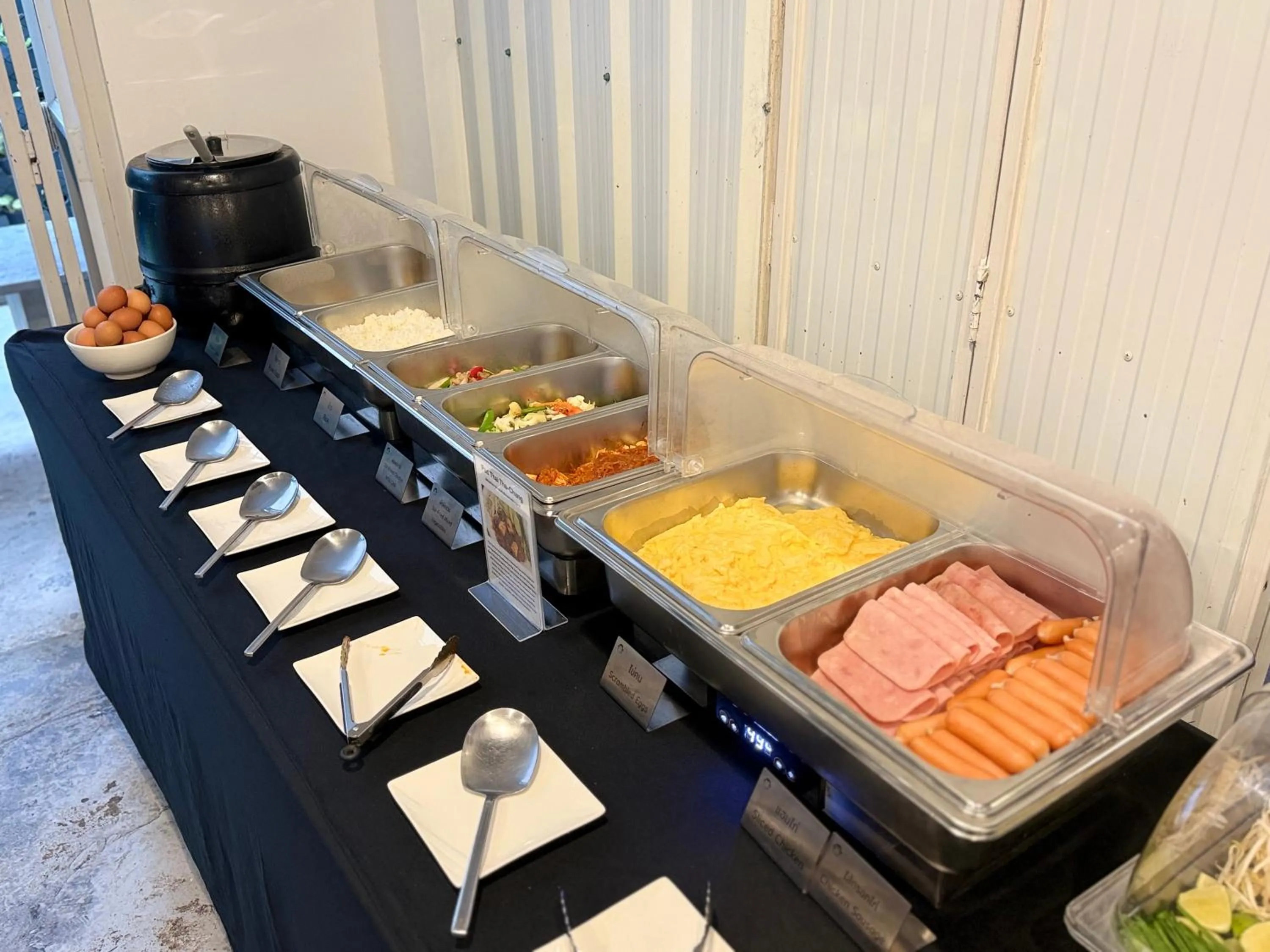 Blu Monkey Hotel Surat Thani