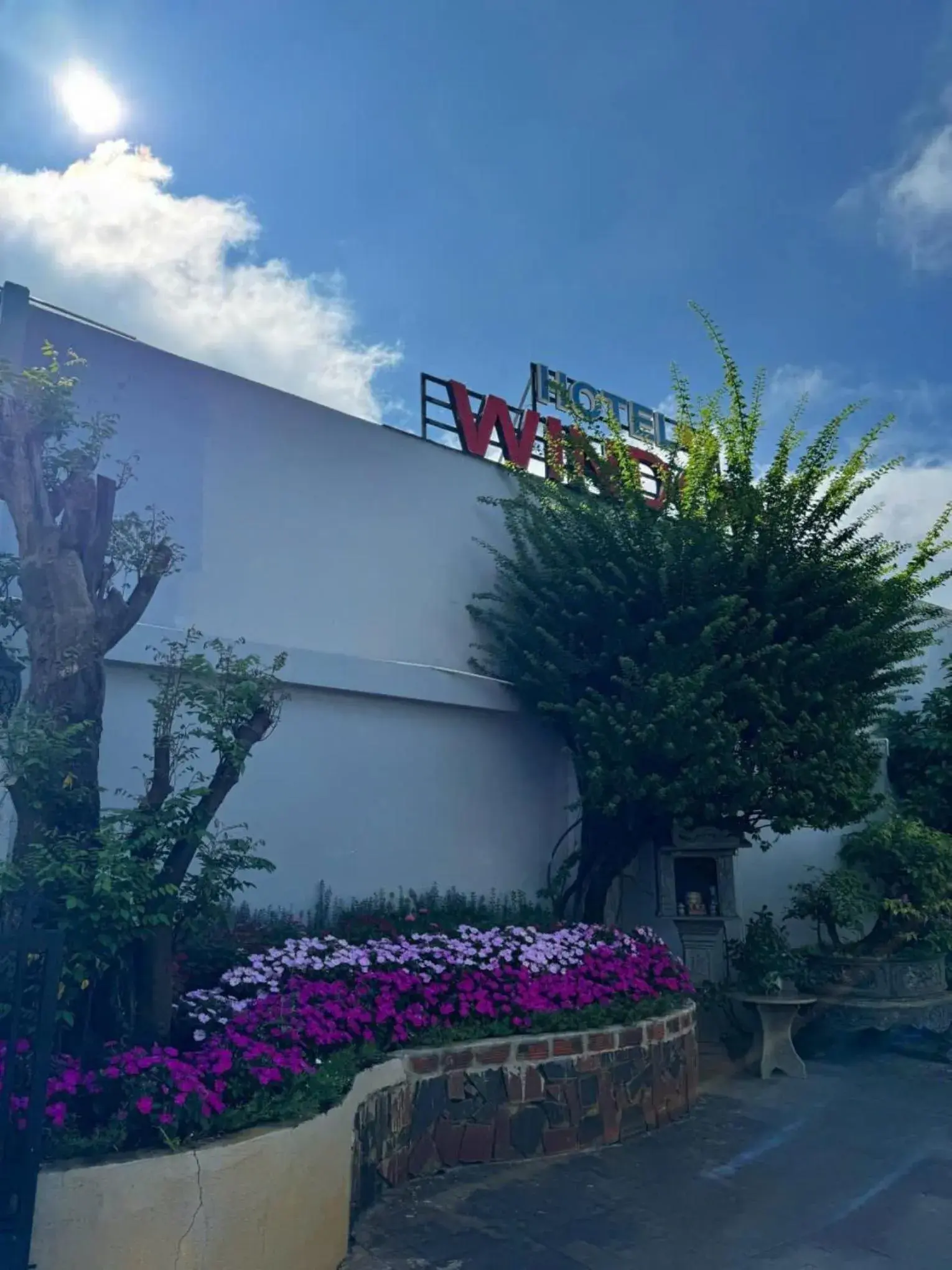 Property building in Window 2 Hotel Property building in Window 2 Hotel