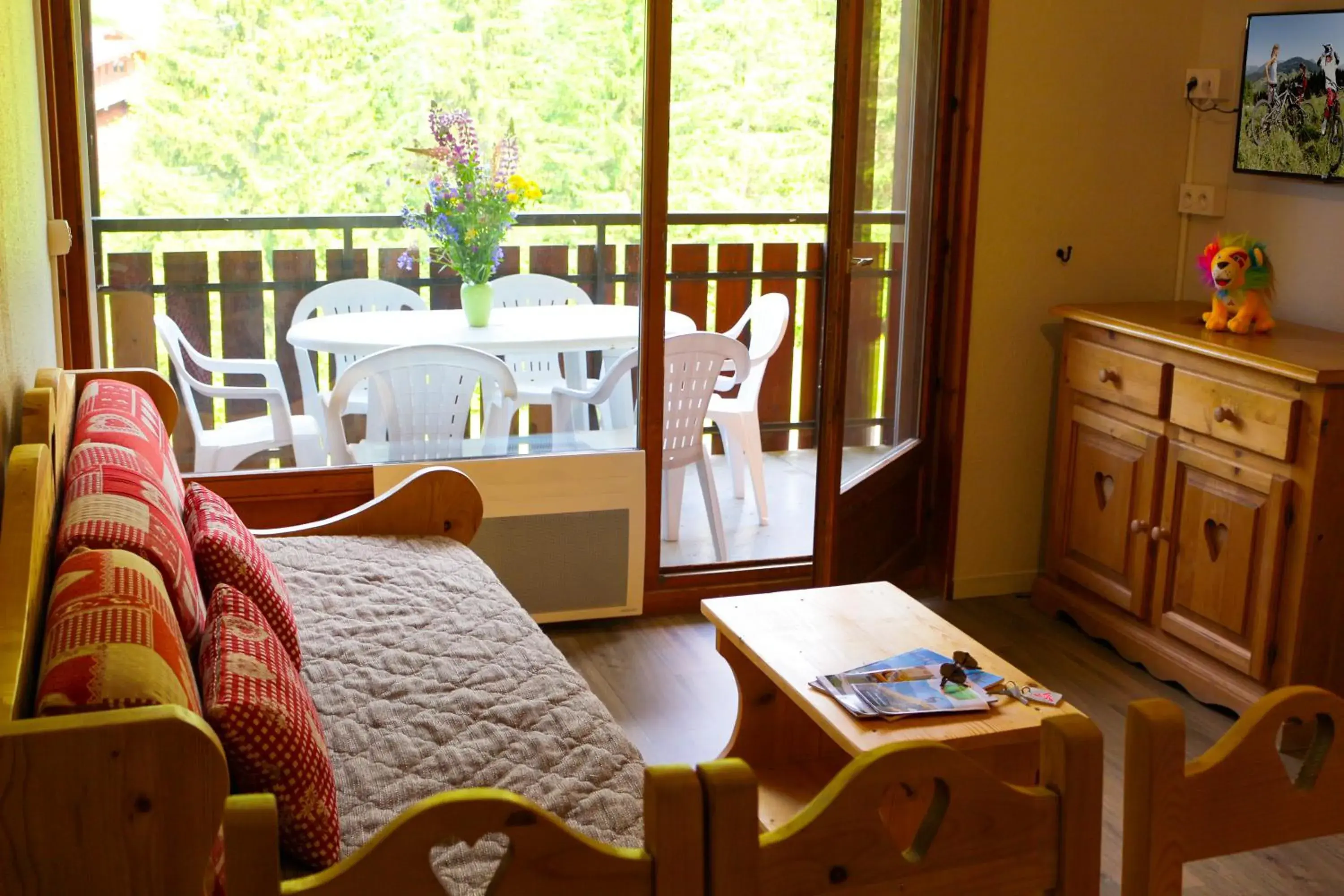 Two-Bedroom Apartment in Résidence Azureva La Clusaz les Aravis Two-Bedroom Apartment in Résidence Azureva La Clusaz les Aravis