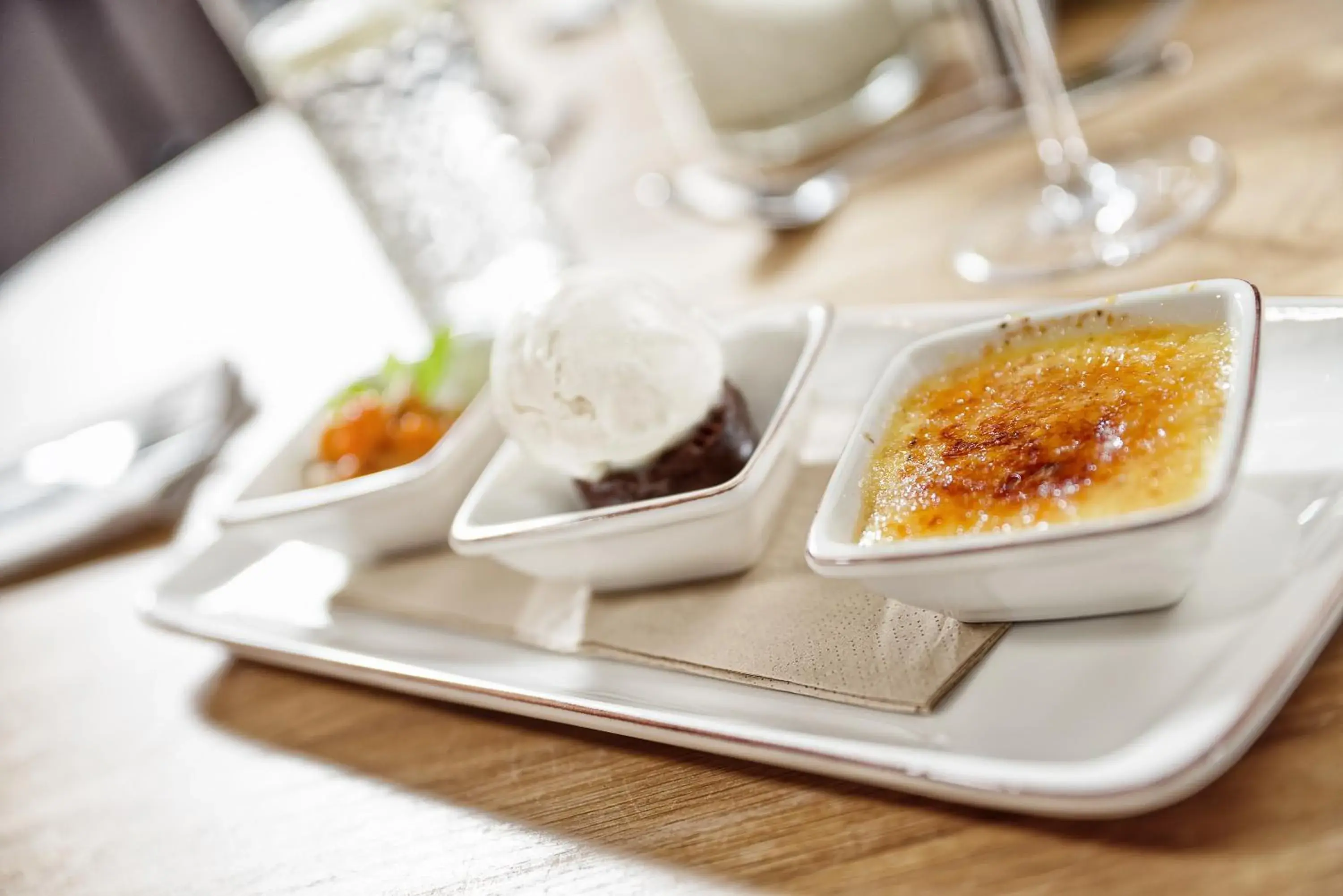 Restaurant/places to eat in Apelviken Lägenhetshotell Restaurant/places to eat in Apelviken Lägenhetshotell