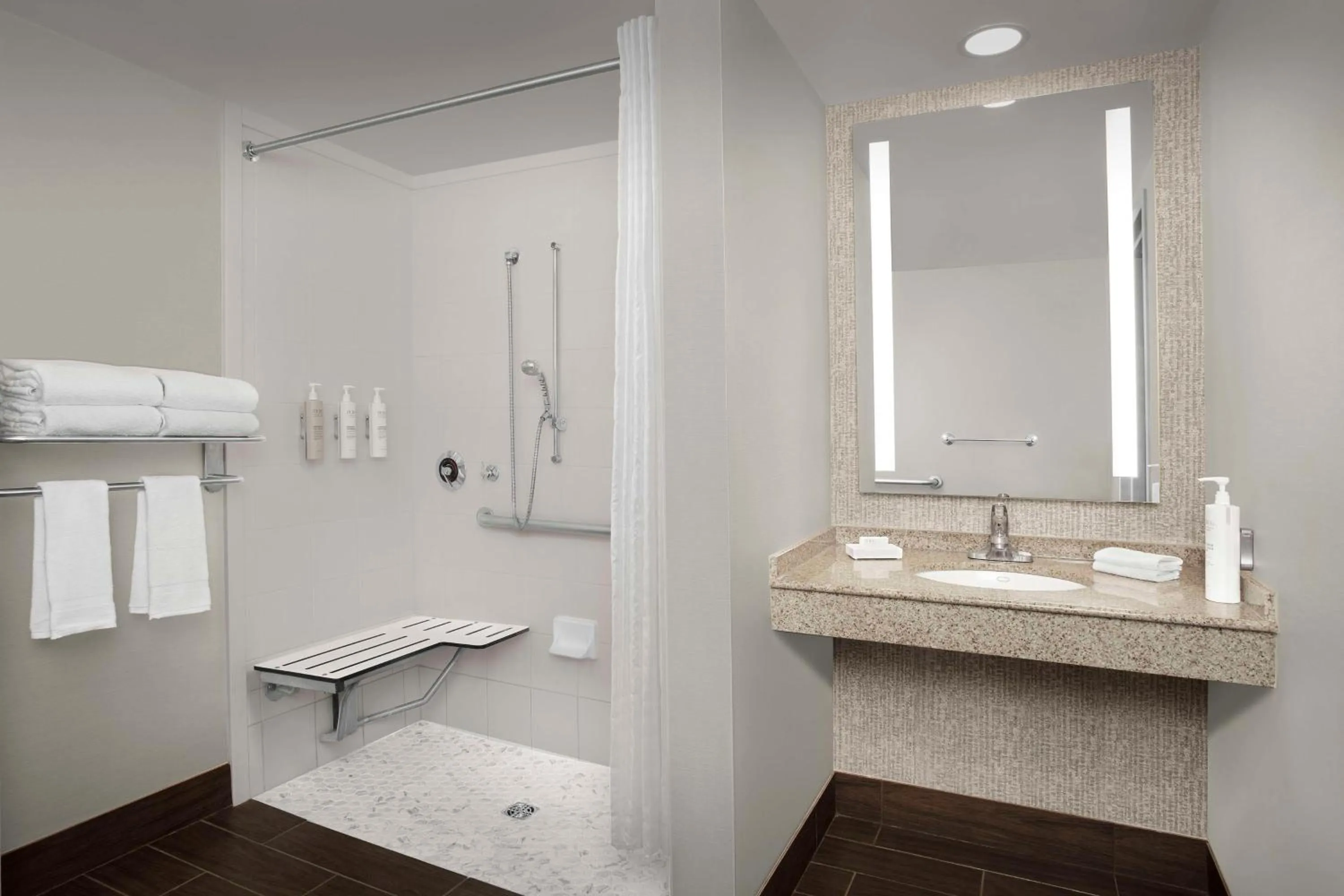 Bathroom in Hilton Garden Inn Gainesville