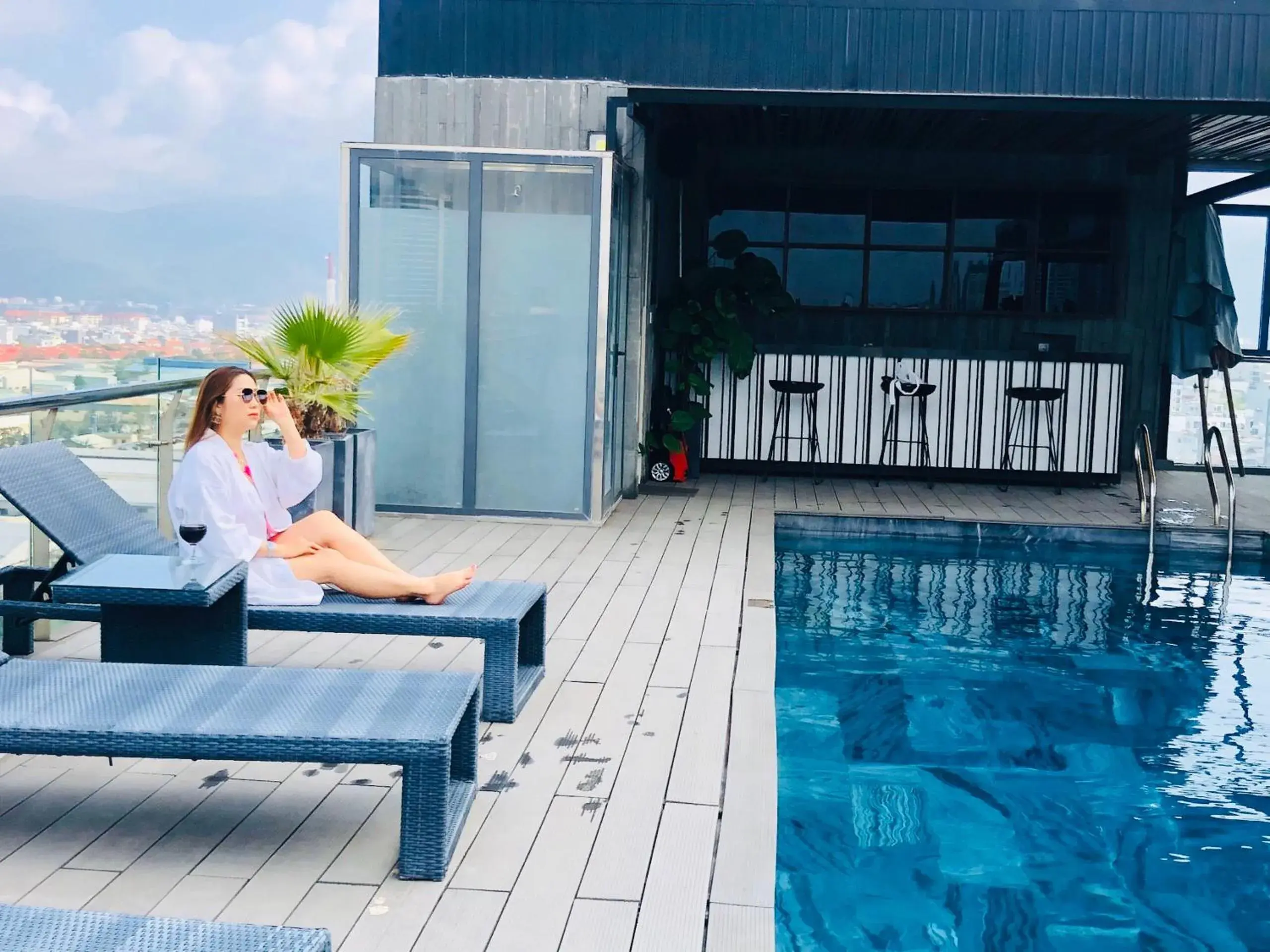 Swimming pool in Everland Hotel Swimming pool in Everland Hotel