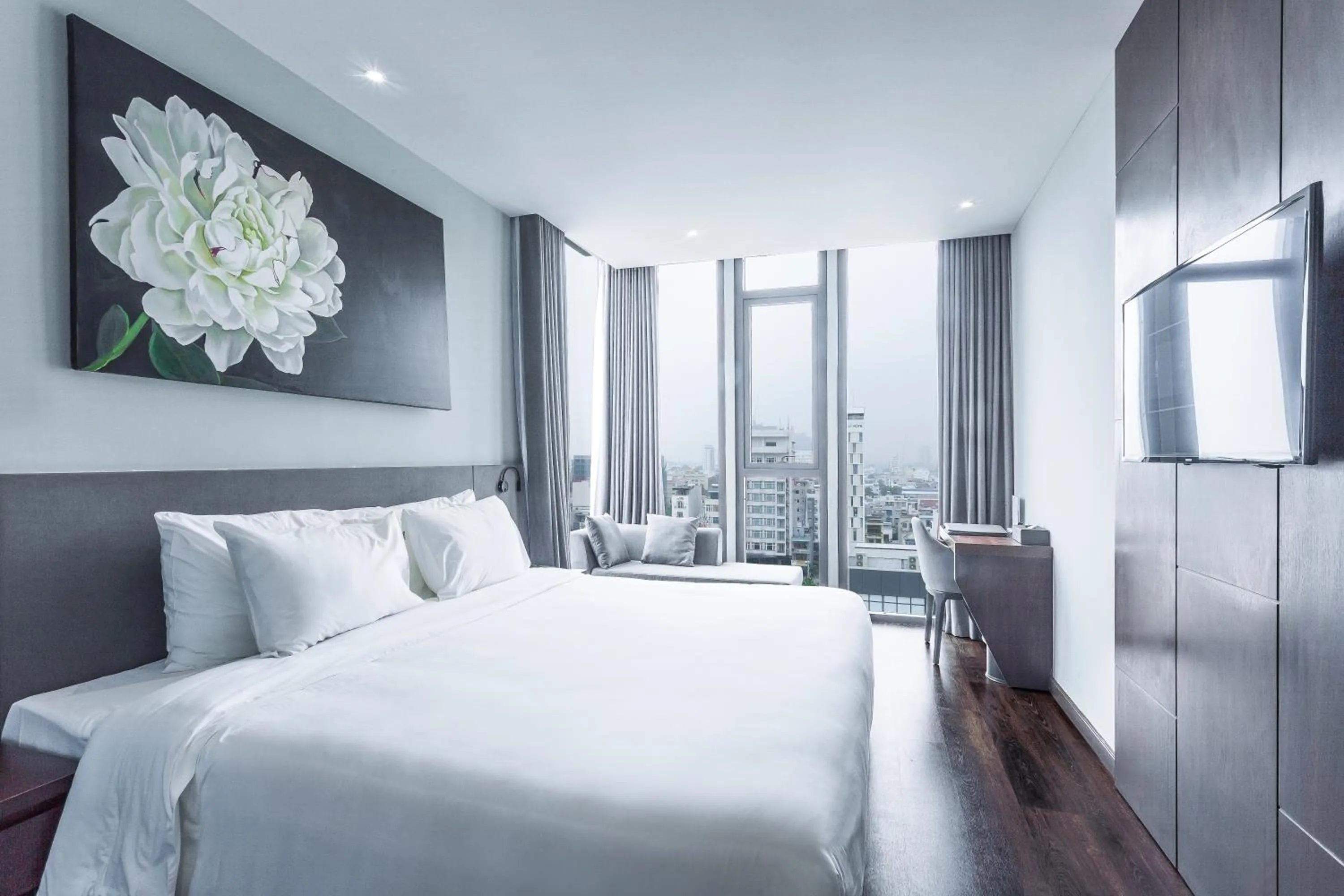 Photo of the whole room, Bed in Everland Hotel