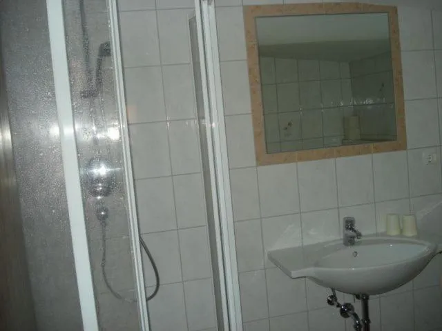 Bathroom in Gästehaus Sillaber-Gertraud Nuck