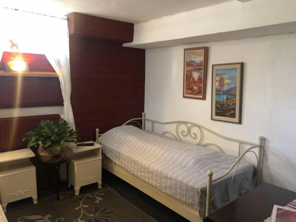 Bed in Prinsgården B&B rum stugor