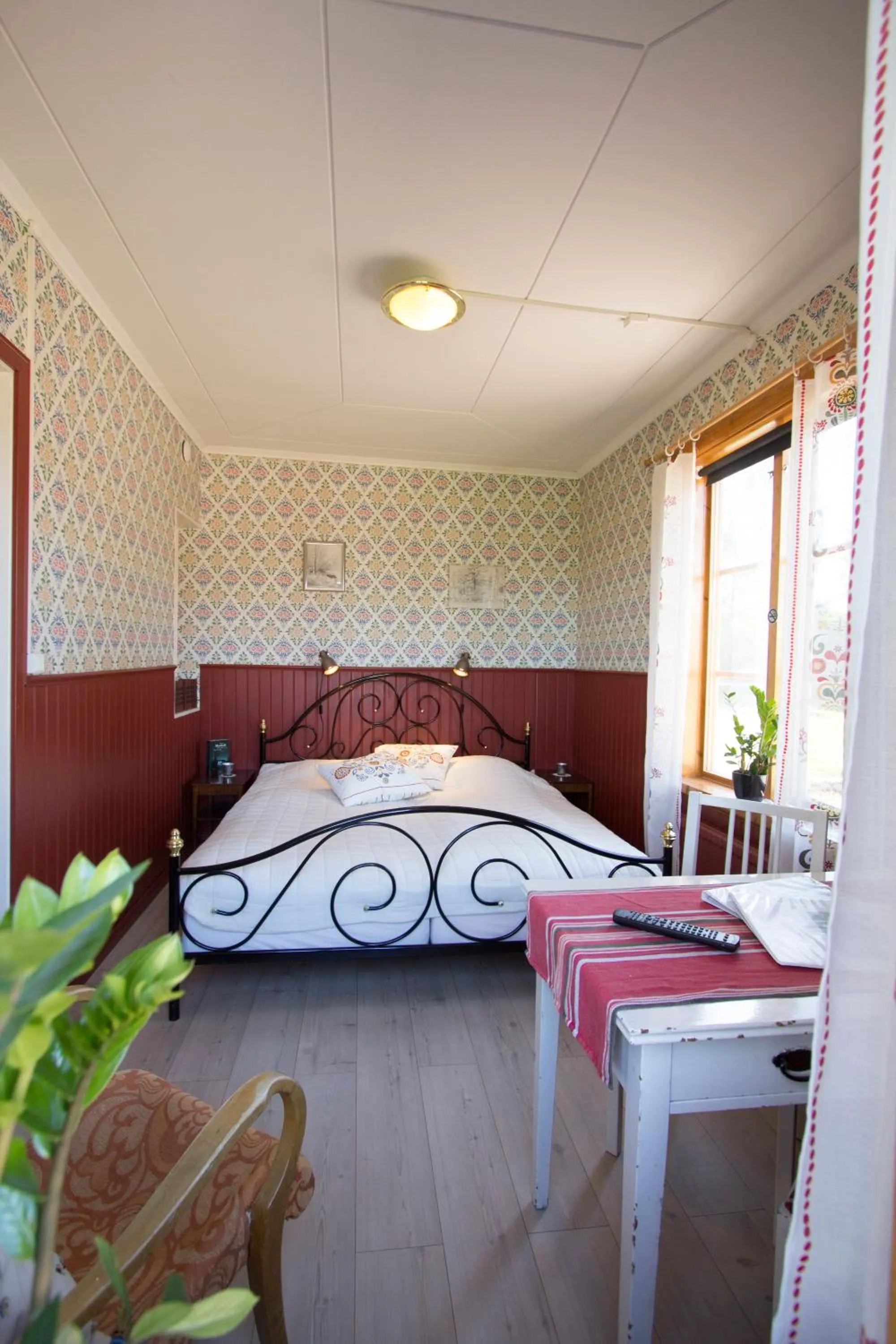 Bed in Prinsgården B&B rum stugor