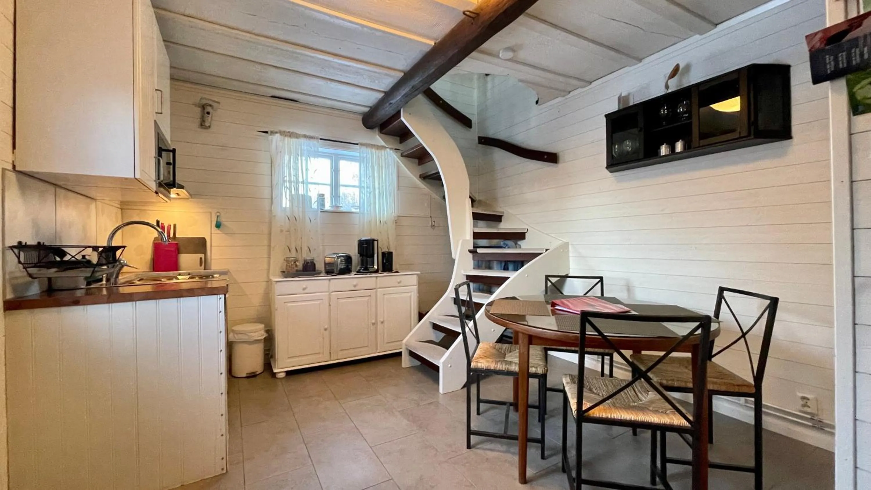 Prinsgården B&B rum stugor