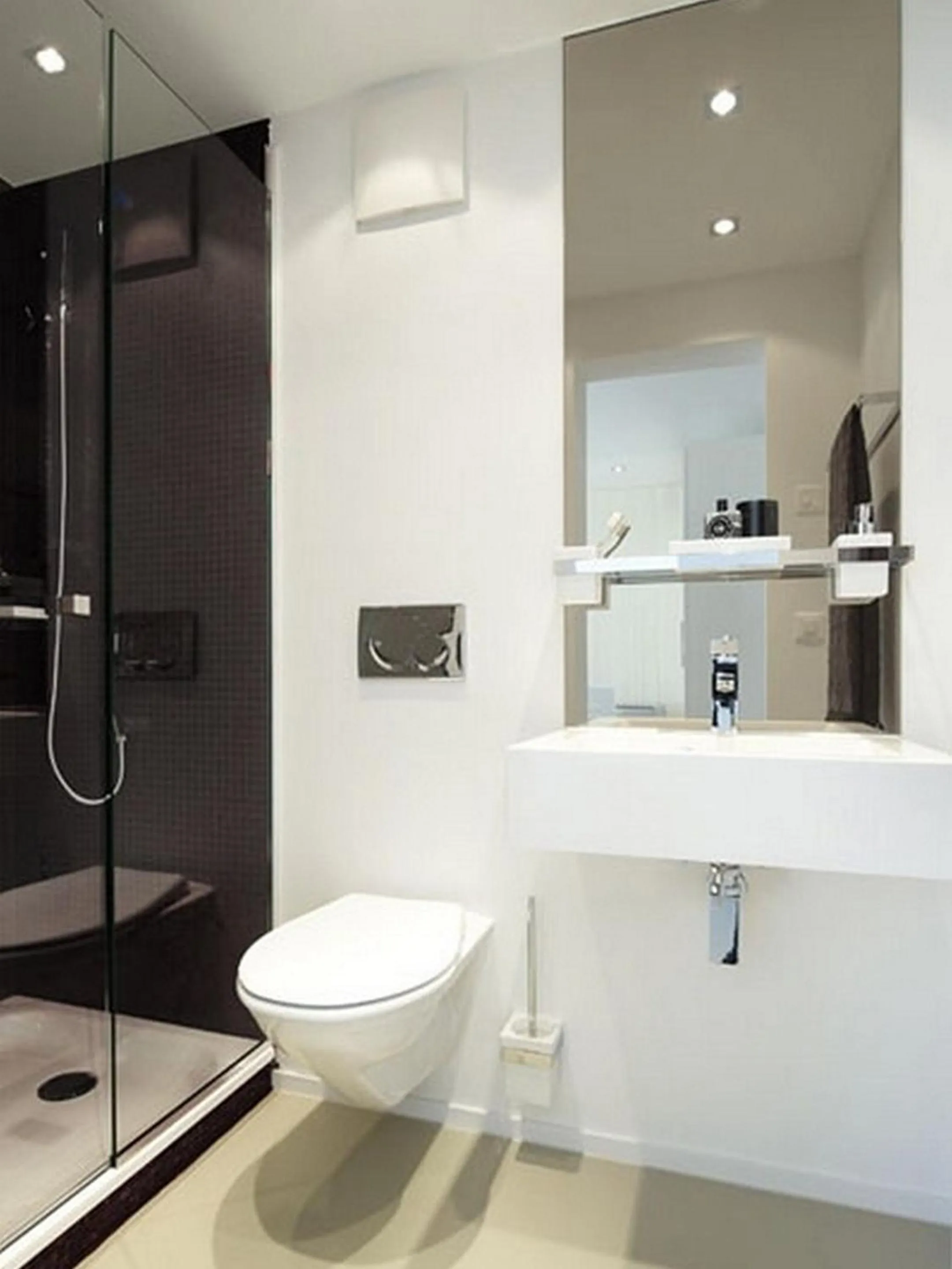 Bathroom in VISIONAPARTMENTS Zweierstrasse - contactless check-in