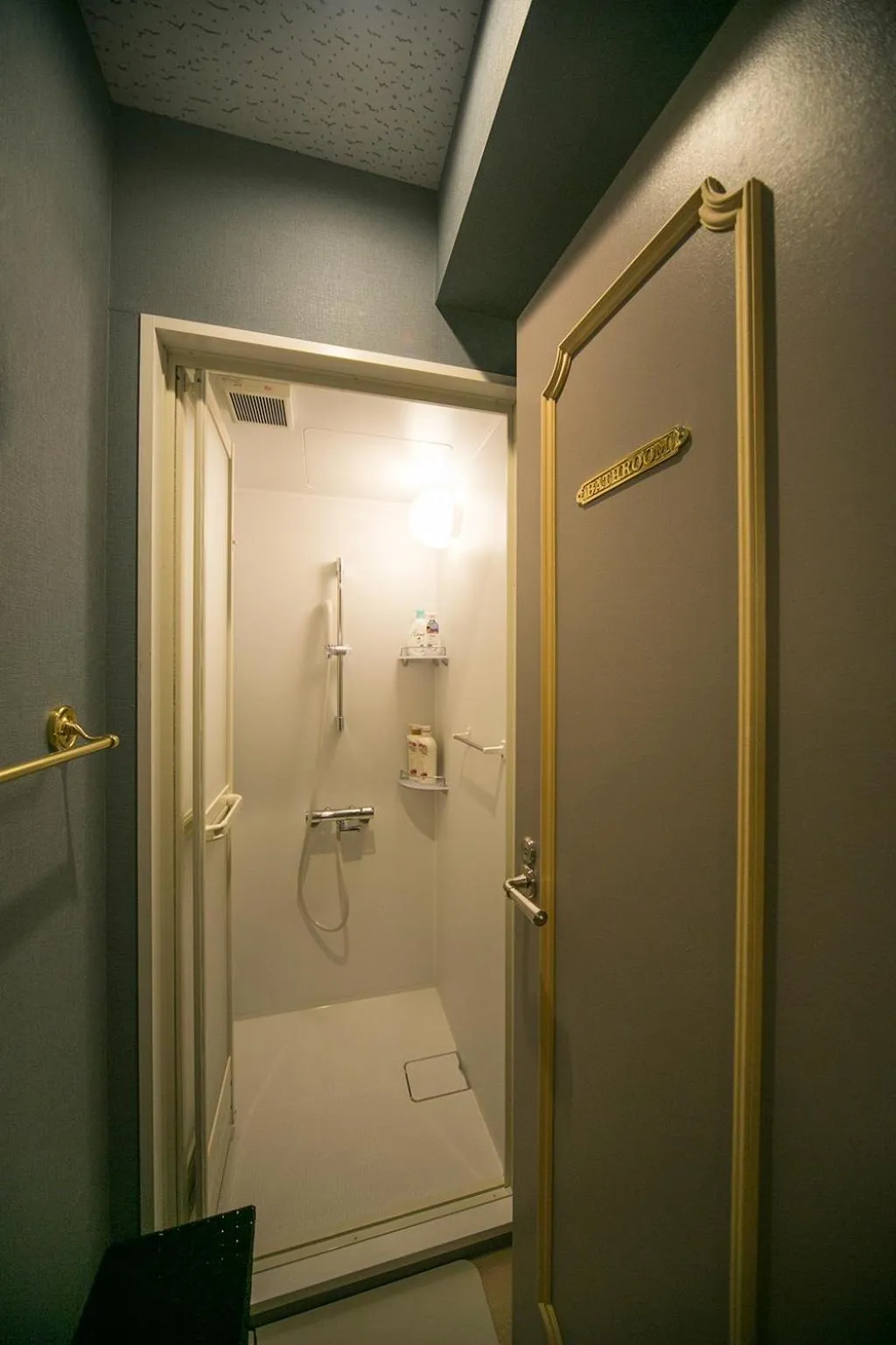 Shower in THE WARDROBE Hotel Shimokitazawa