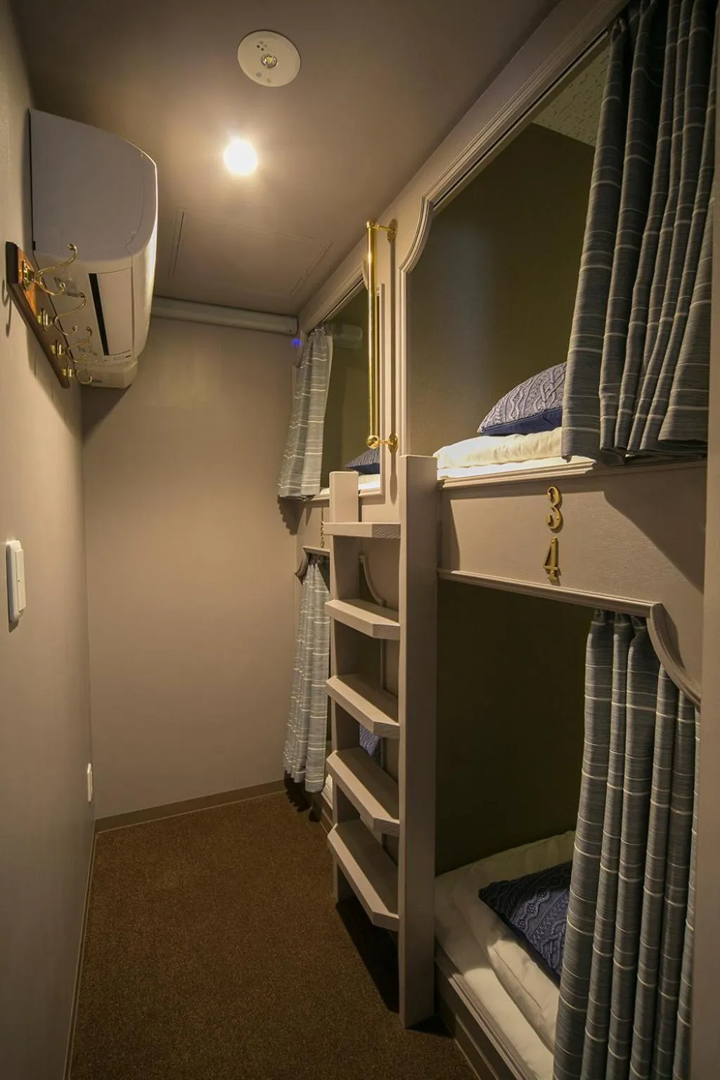 bunk bed, Bed in THE WARDROBE Hotel Shimokitazawa