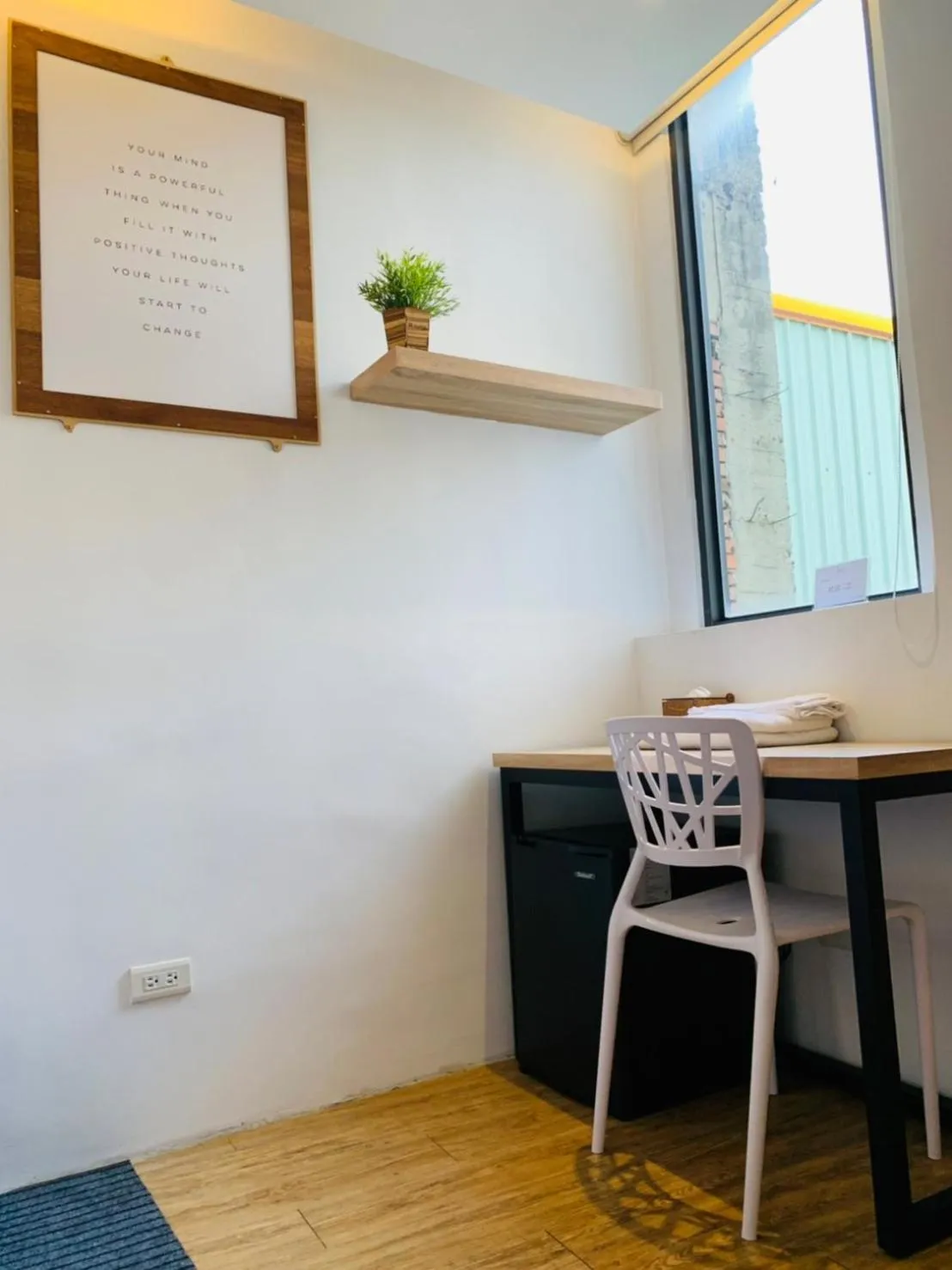 Seating area in H suite Go