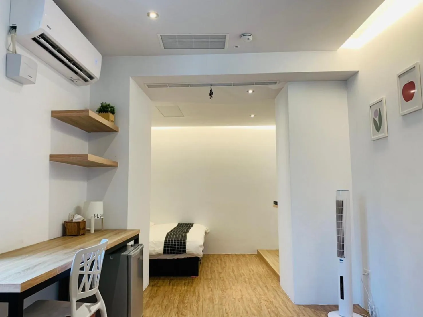 Toilet in H suite Go