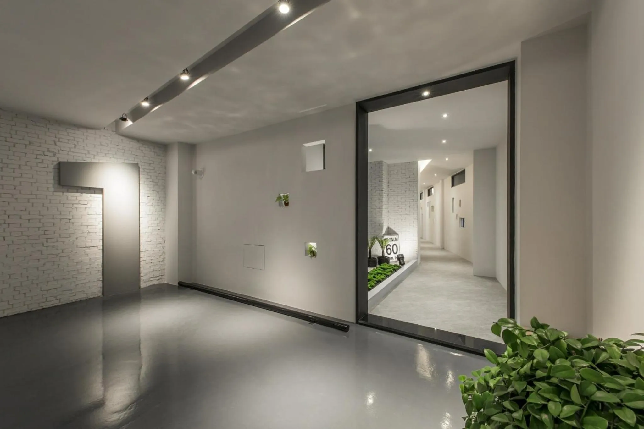 On site, Bed in H suite Go