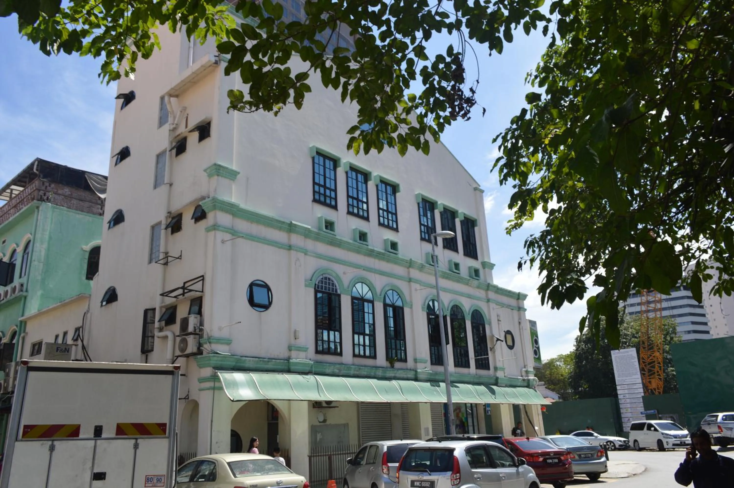 Property building in Travel Hub Guesthouse