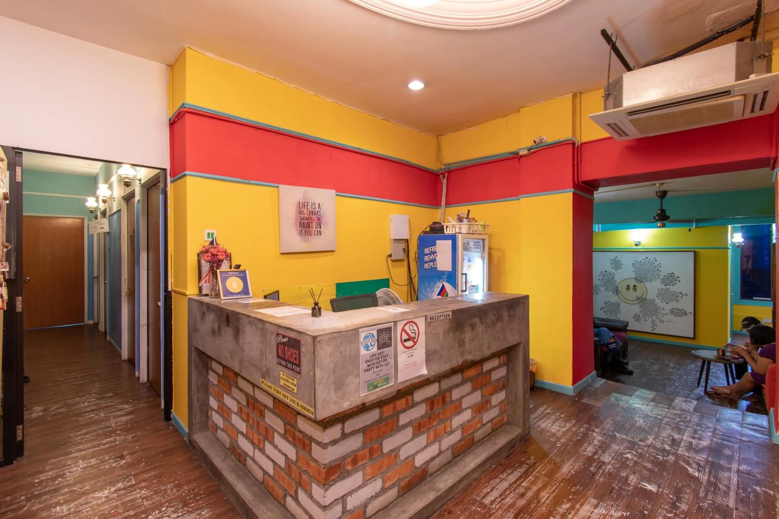 Travel Hub Guesthouse