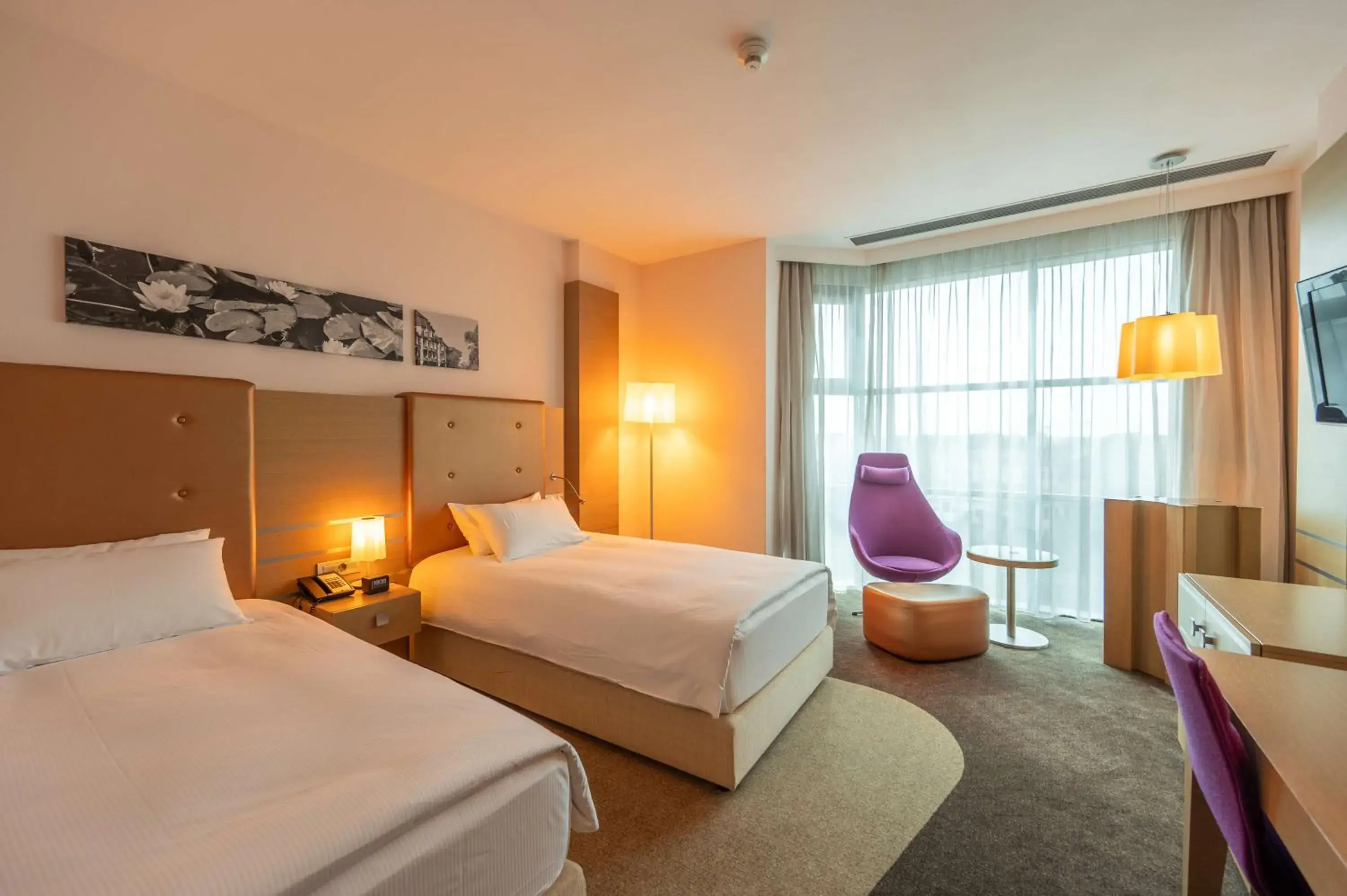Twin Room in DoubleTree by Hilton Oradea Twin Room in DoubleTree by Hilton Oradea