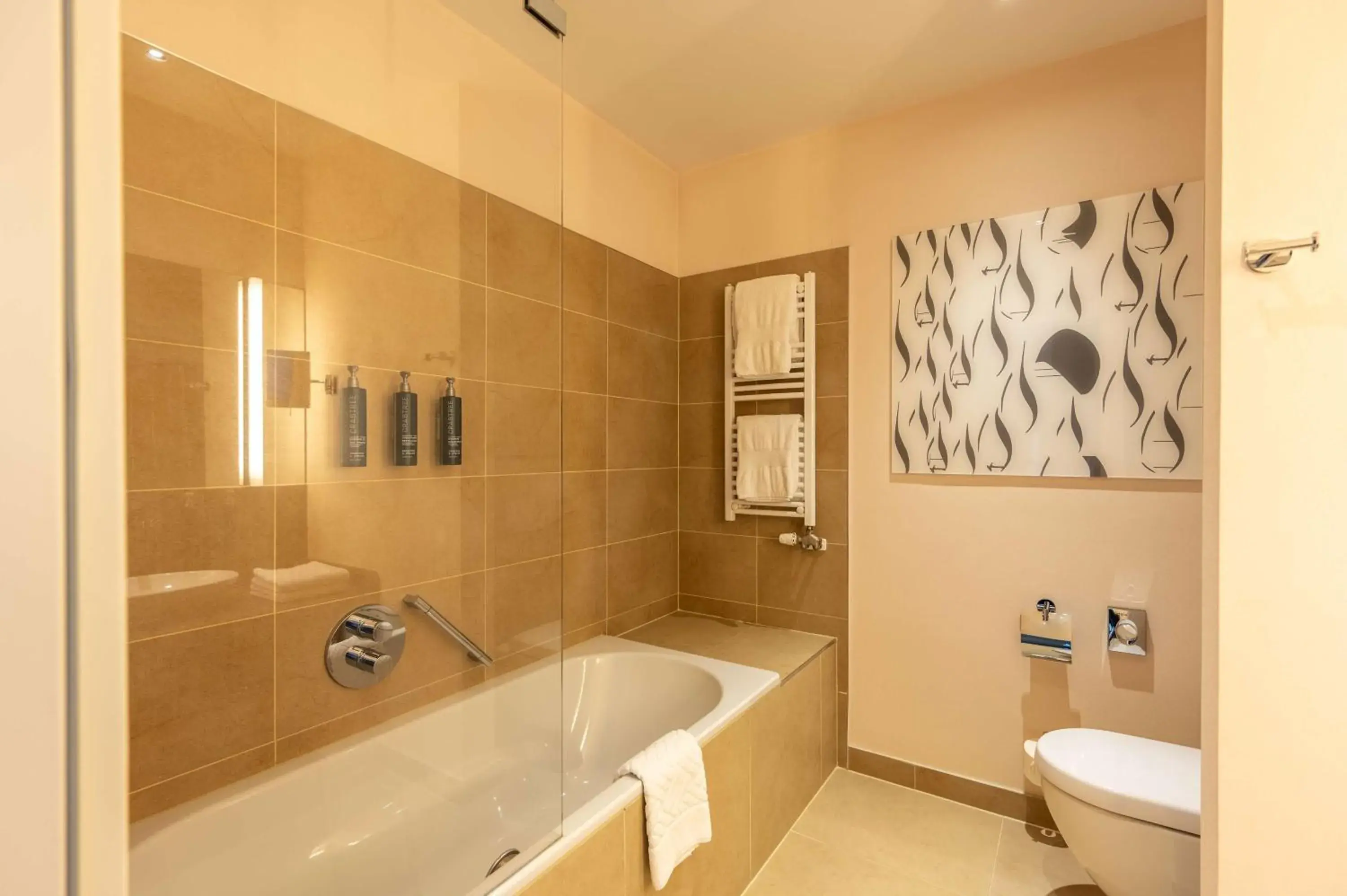 Bathroom in DoubleTree by Hilton Oradea Bathroom in DoubleTree by Hilton Oradea