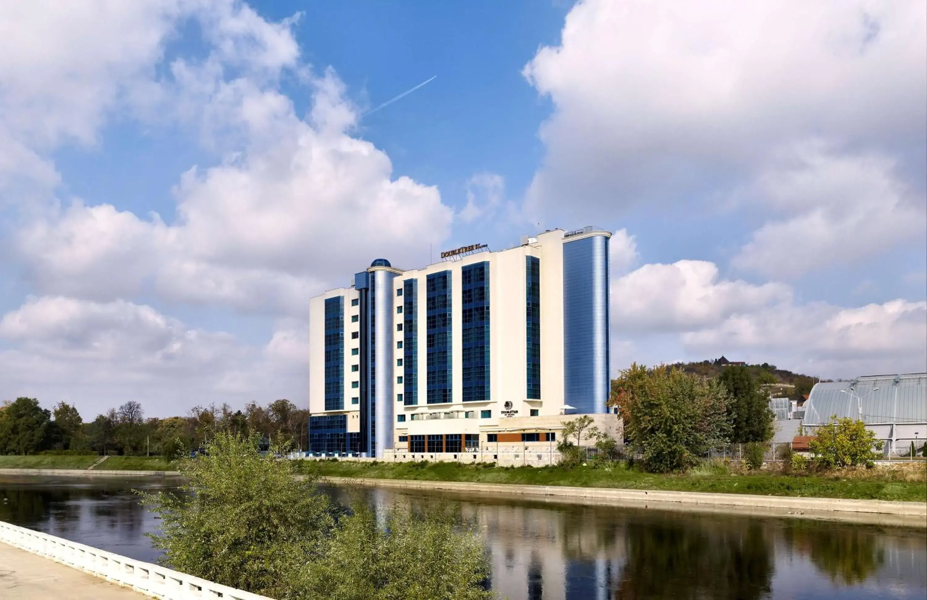 Property building in DoubleTree by Hilton Oradea Property building in DoubleTree by Hilton Oradea