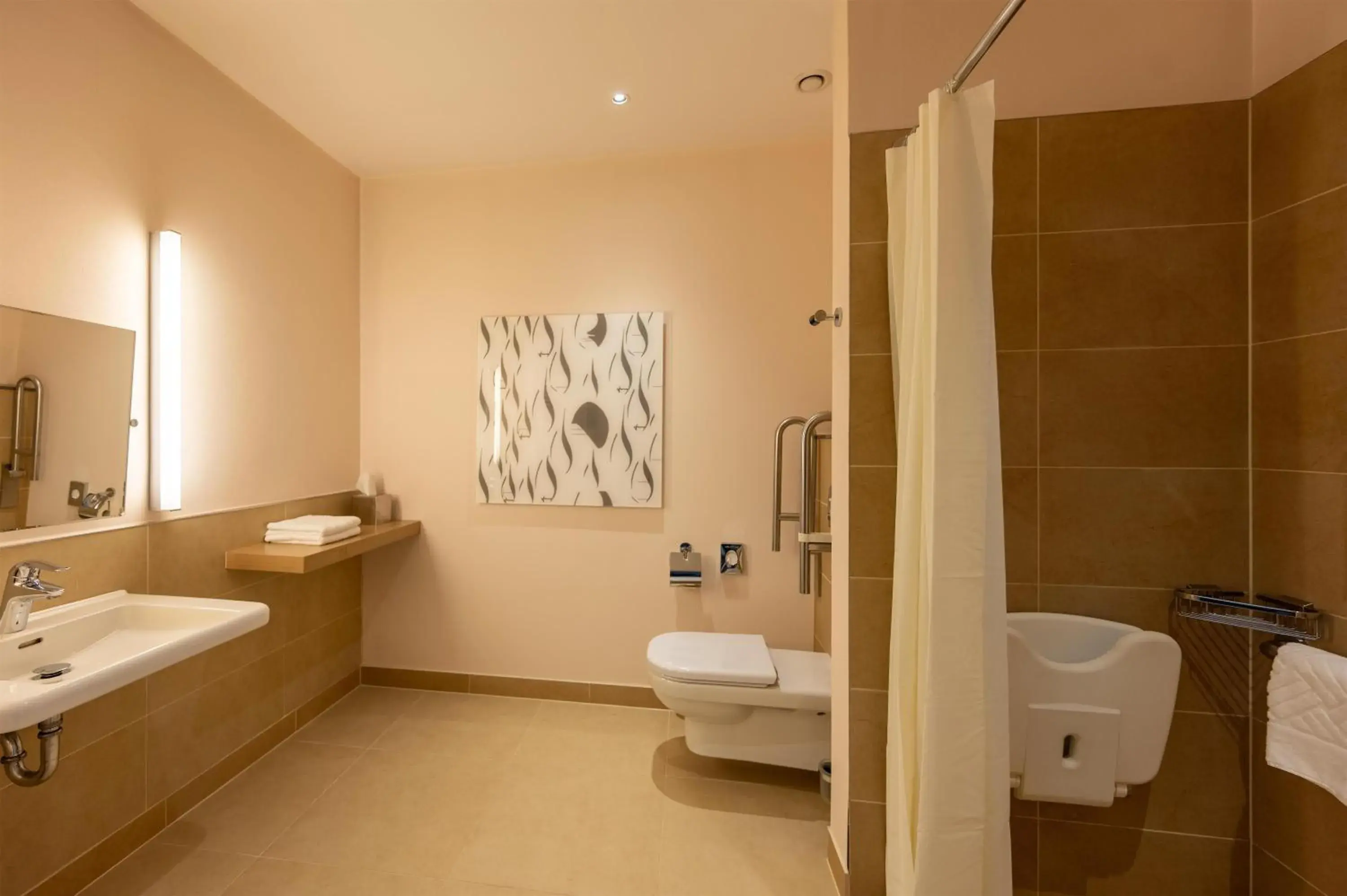Bathroom in DoubleTree by Hilton Oradea Bathroom in DoubleTree by Hilton Oradea