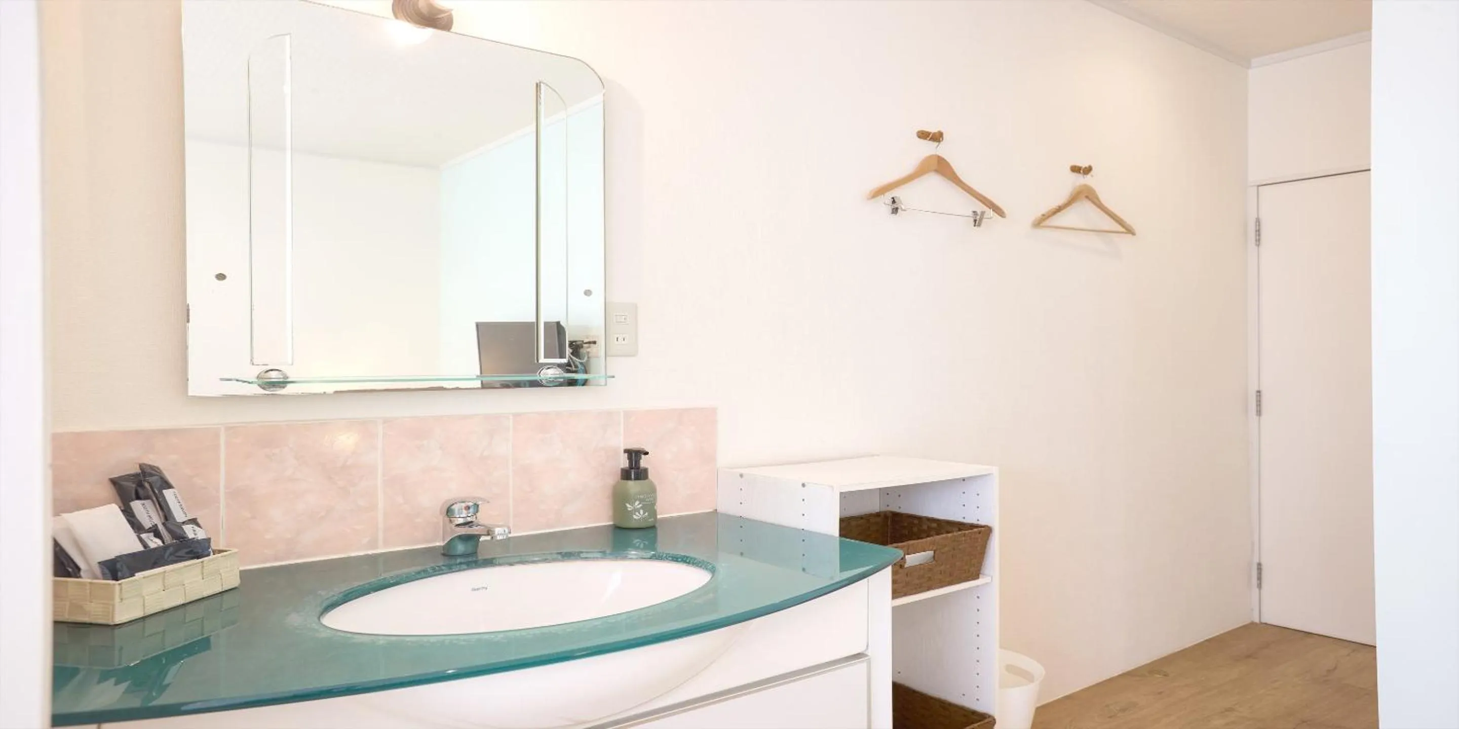 Photo of the whole room in Hotel Palm Tree Hill