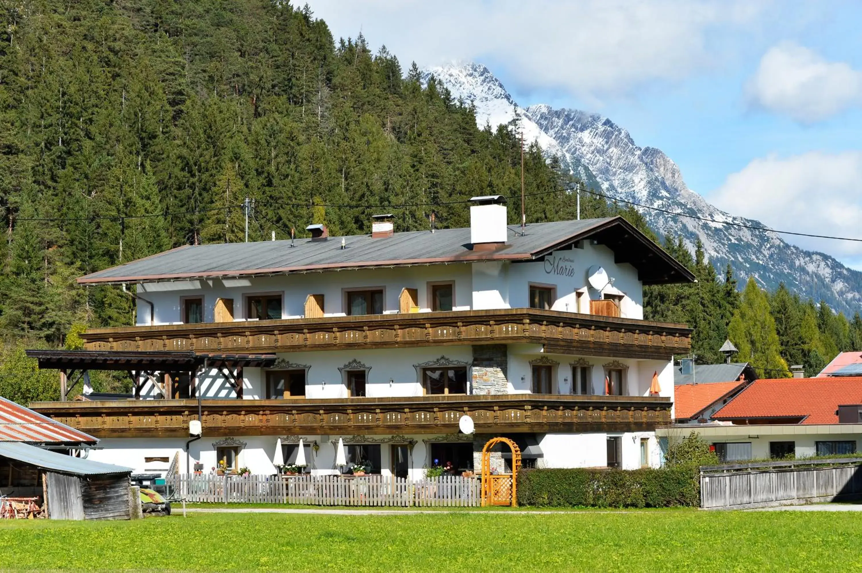 Pension und Apartments Landhaus Marie Pension und Apartments Landhaus Marie