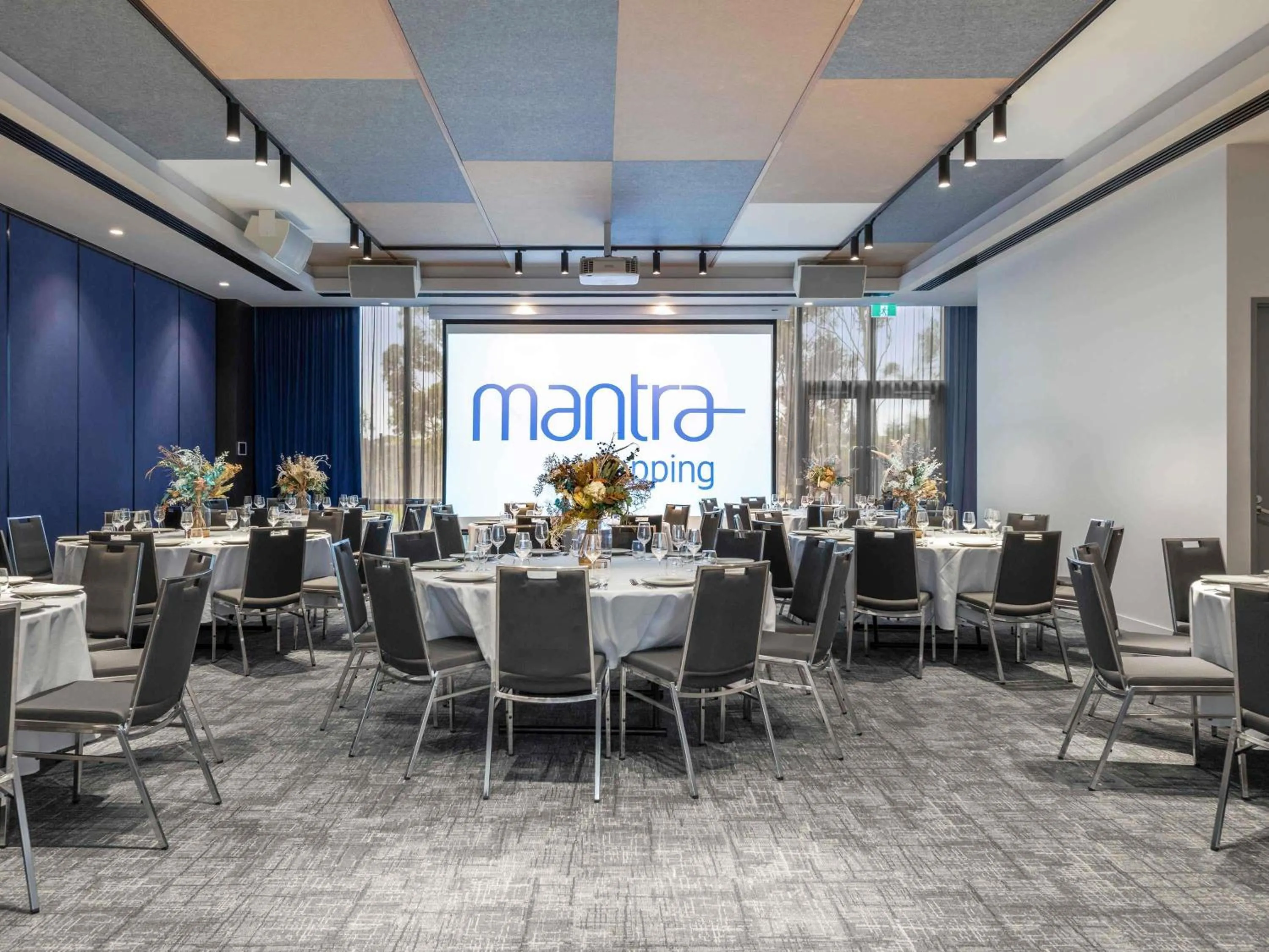 Meeting/conference room in Mantra Melbourne Epping