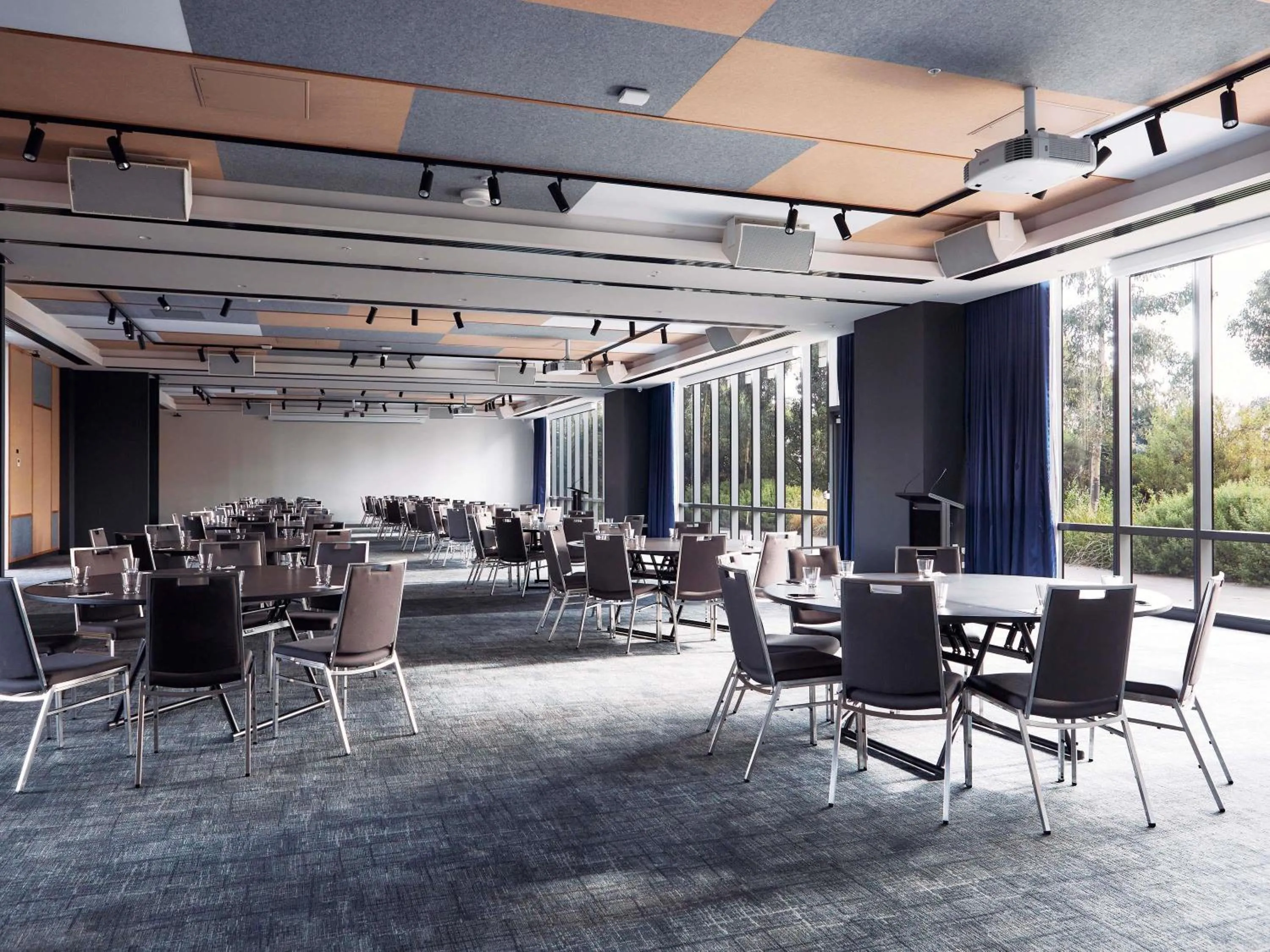 Meeting/conference room in Mantra Melbourne Epping