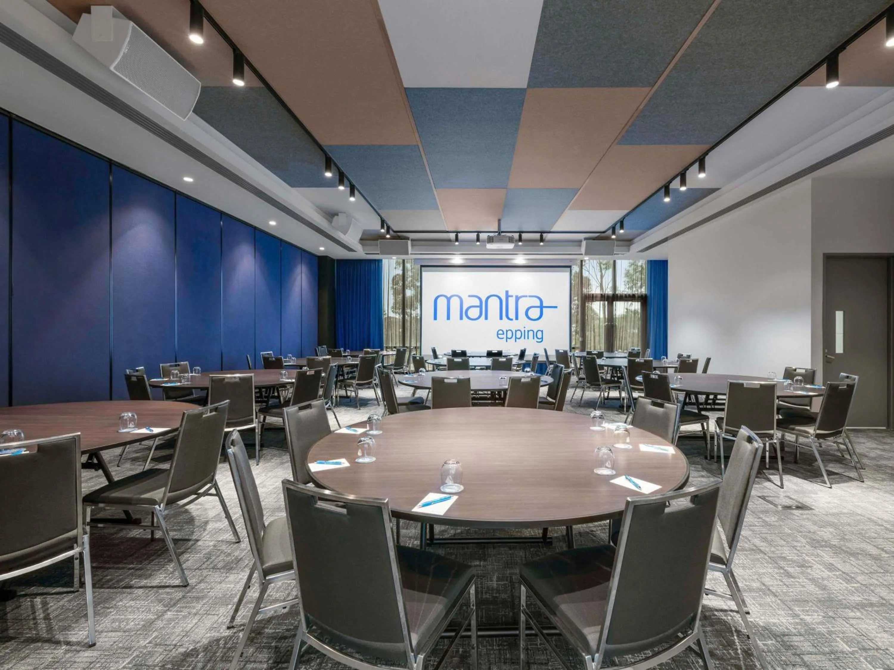 Meeting/conference room in Mantra Melbourne Epping
