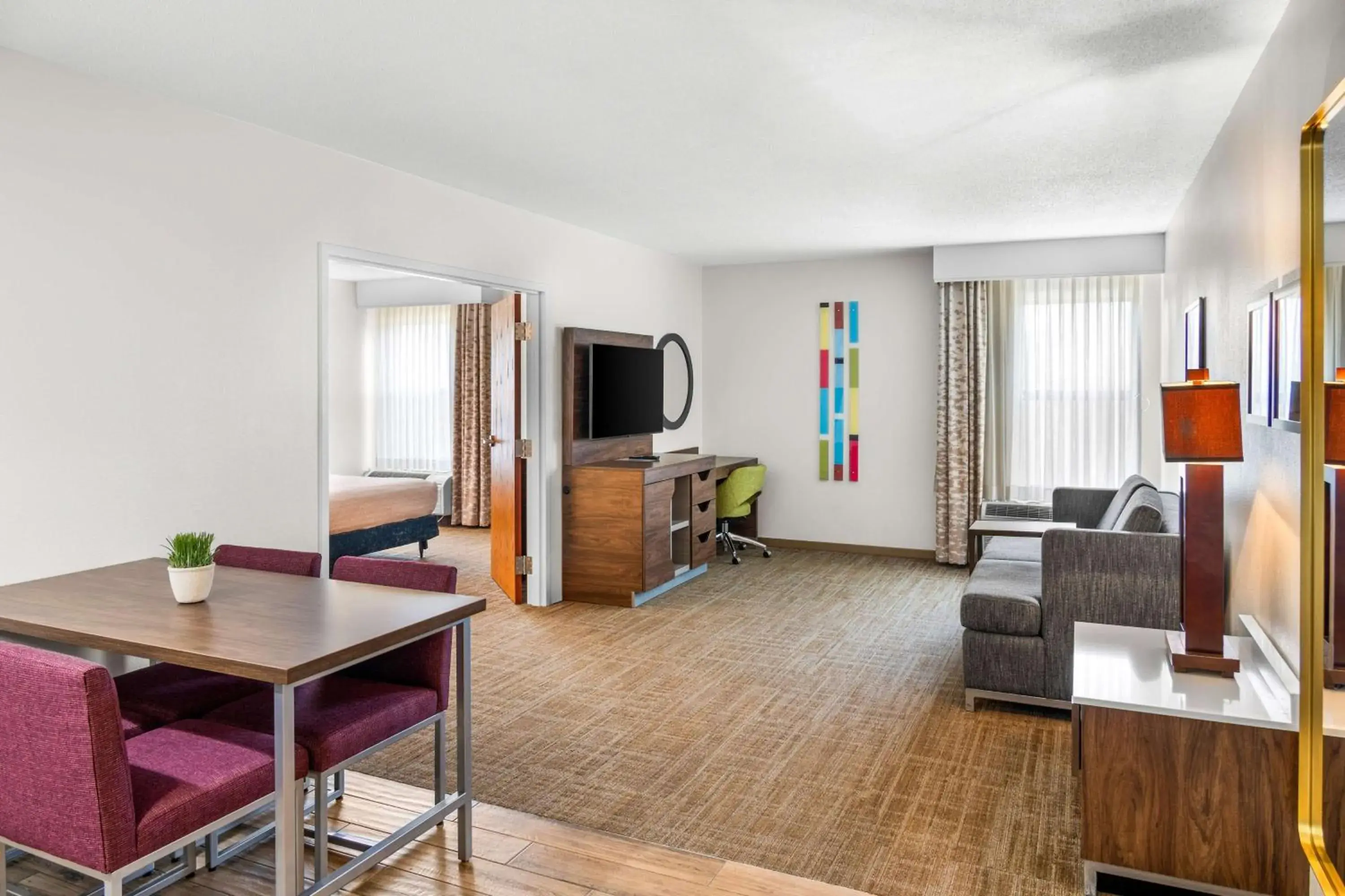 Living room in Hampton Inn Grand Rapids/North Living room in Hampton Inn Grand Rapids/North