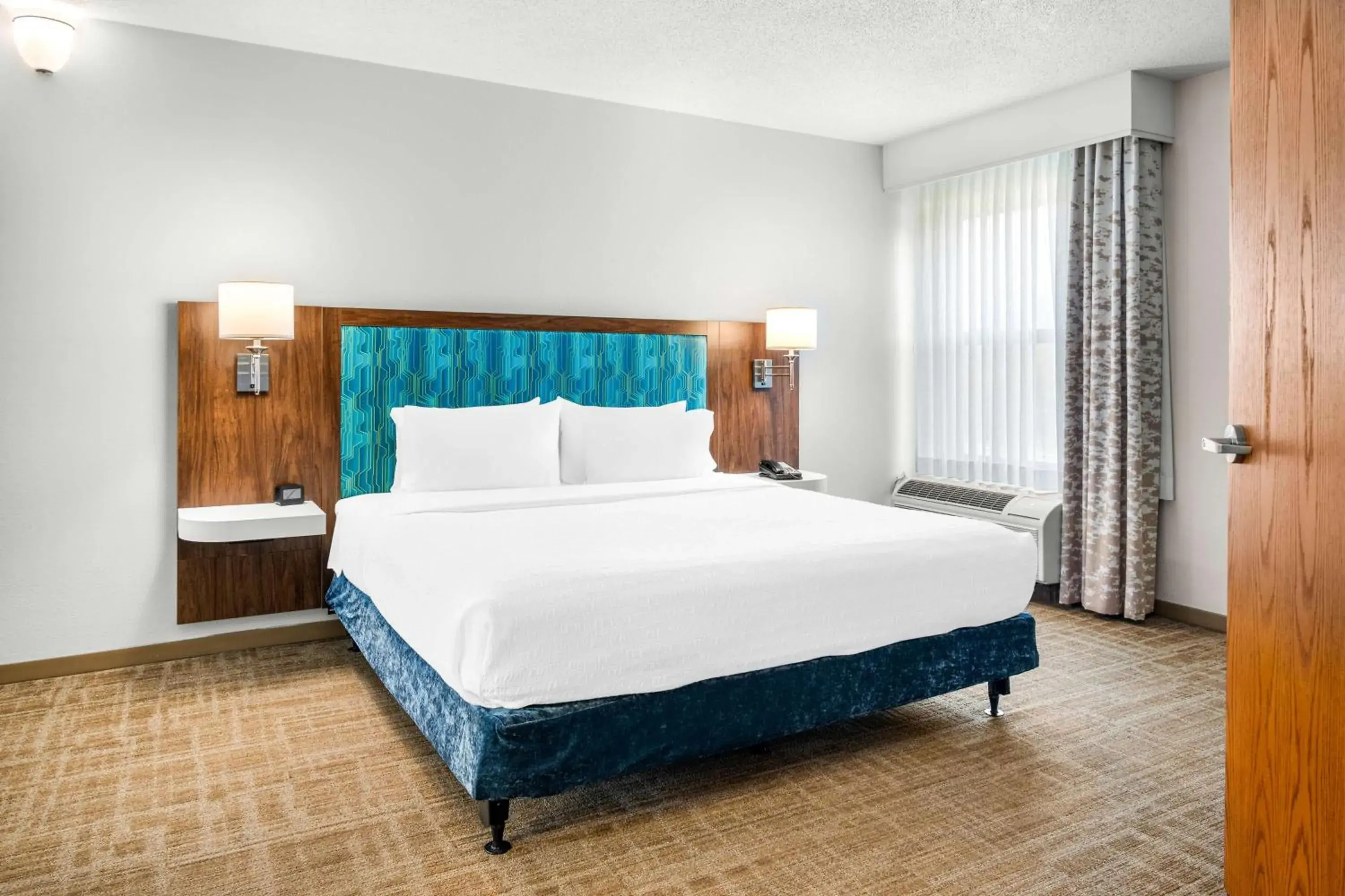 Bed in Hampton Inn Grand Rapids/North Bed in Hampton Inn Grand Rapids/North
