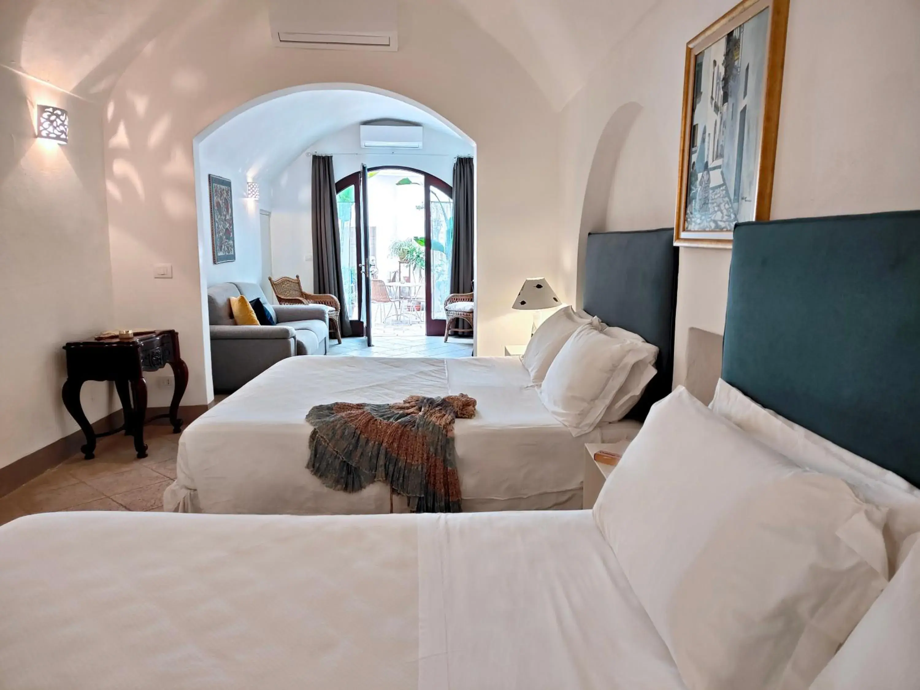 Standard Double Room in B&B Palazzo del Capitolo - By I Bastioni San Domenico Standard Double Room in B&B Palazzo del Capitolo - By I Bastioni San Domenico