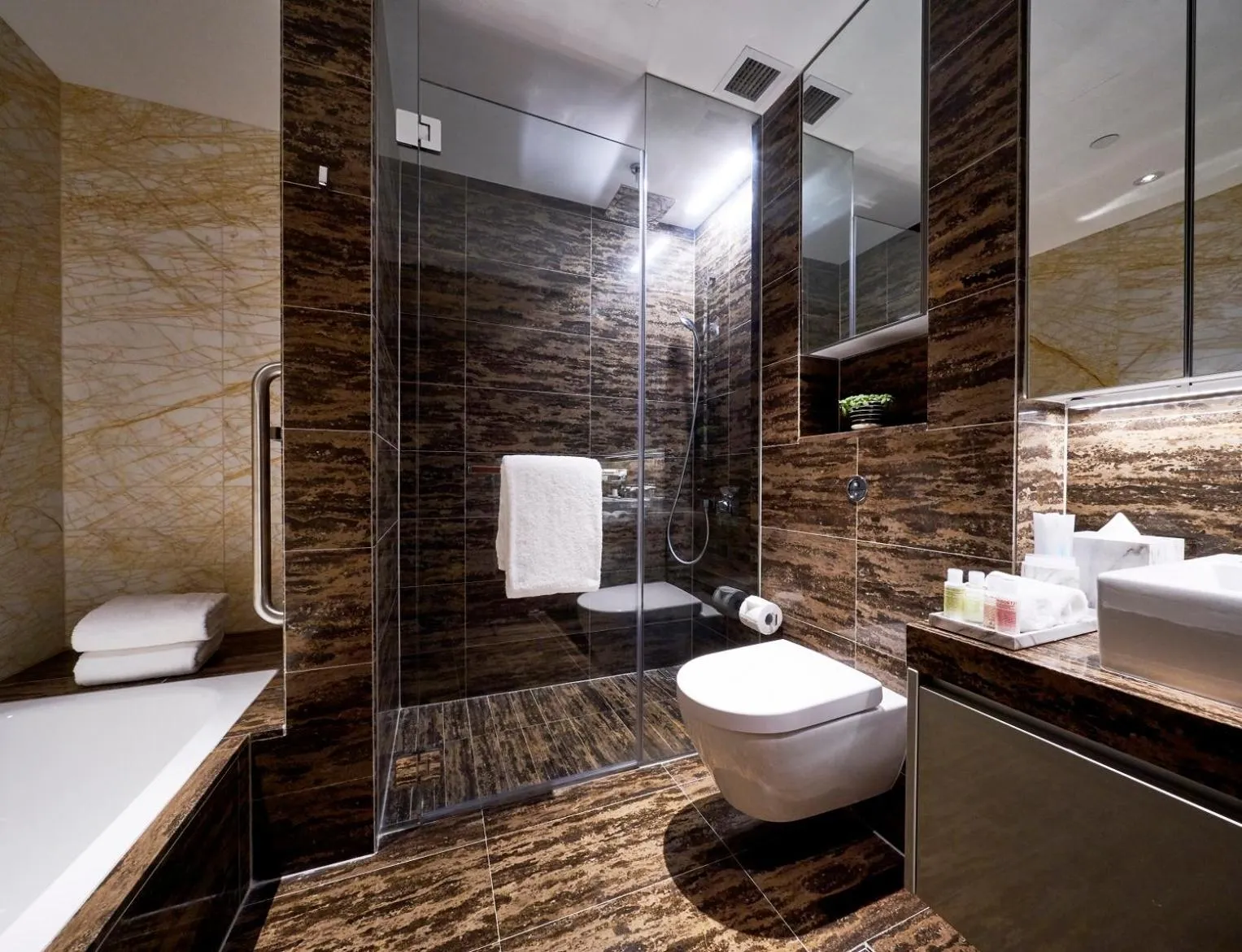 Property building in Fraser Residence Orchard Singapore