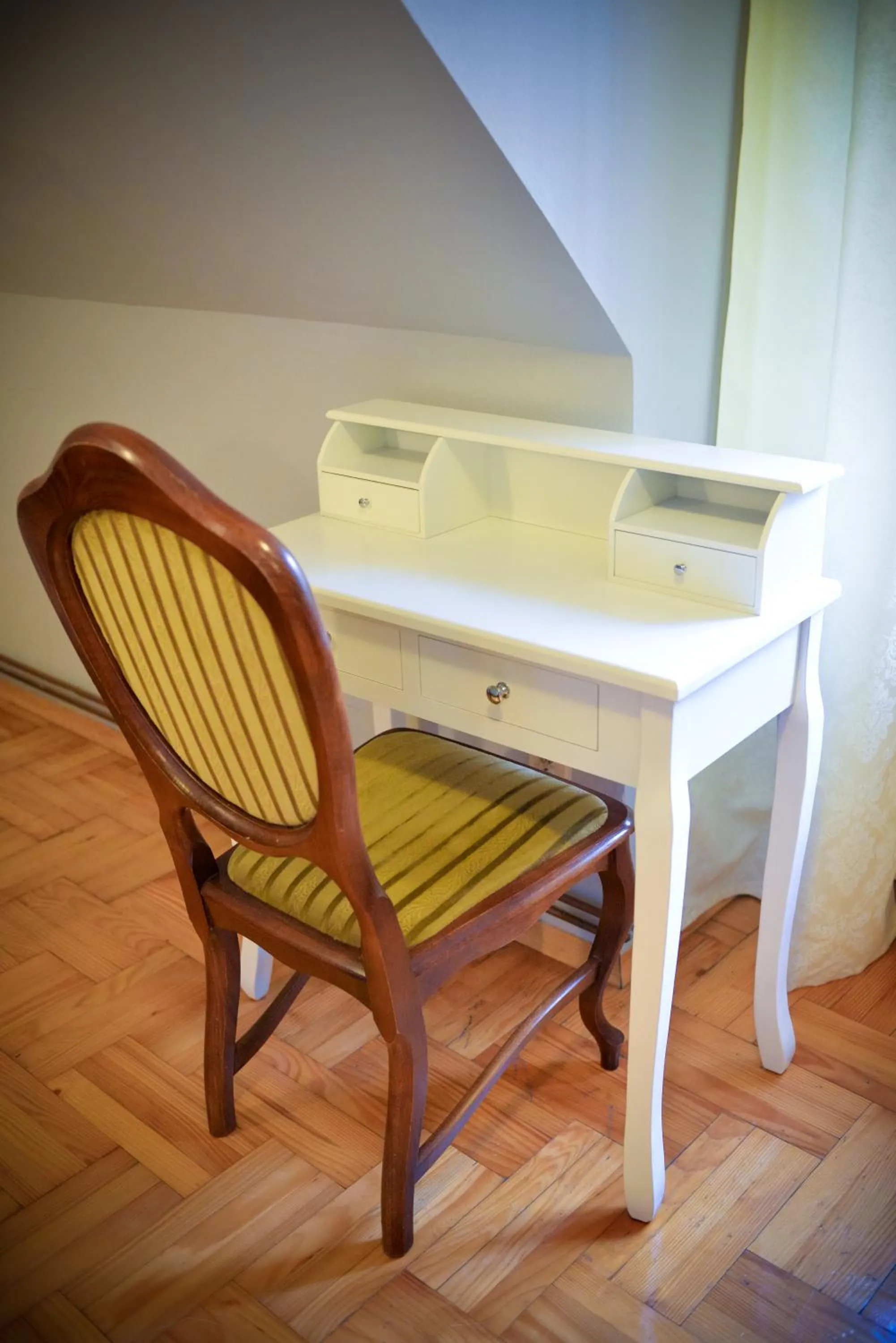 Photo of the whole room in Hotel Artis